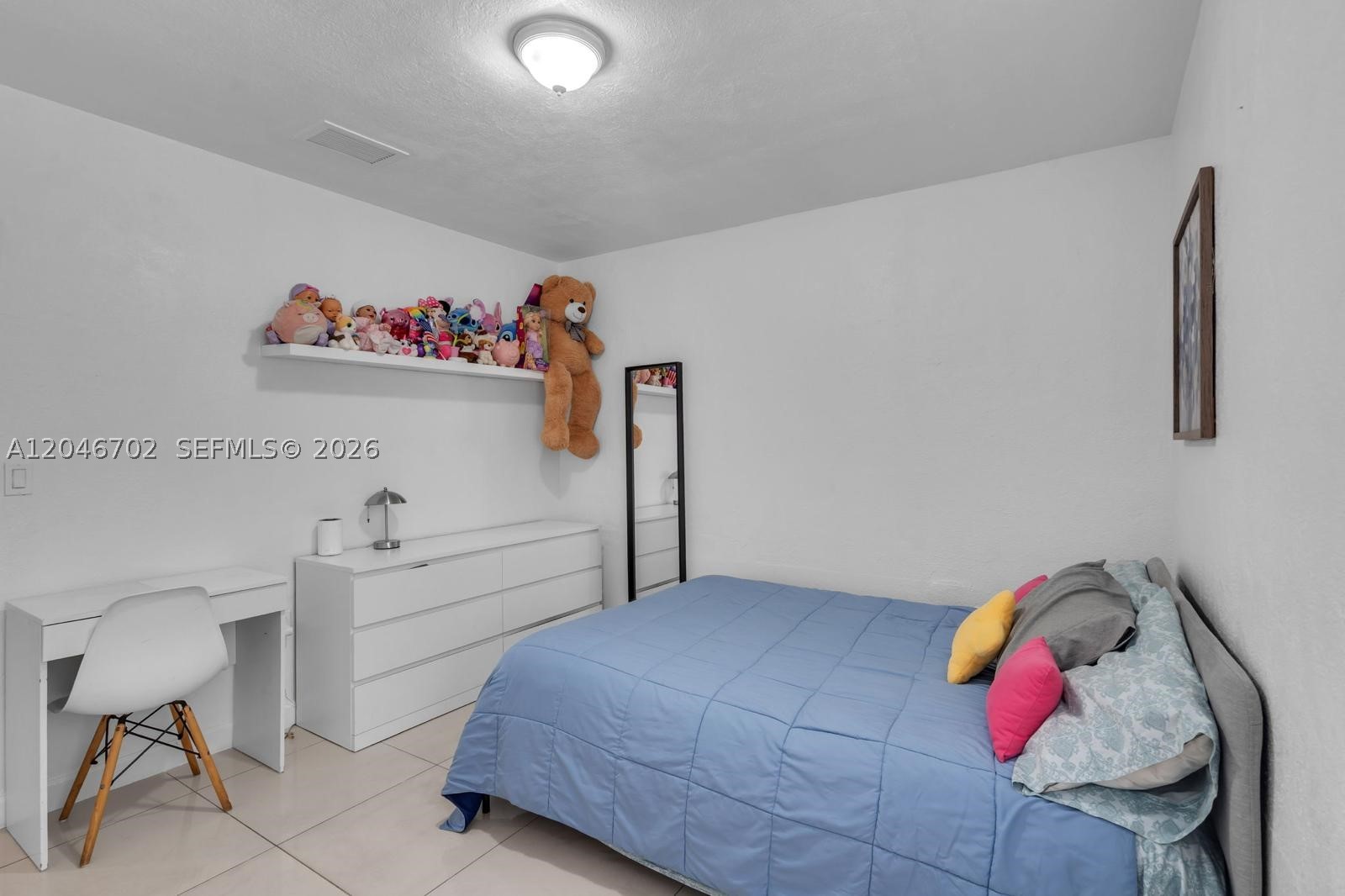 801 NW 17th Ct, Miami FL 33125
