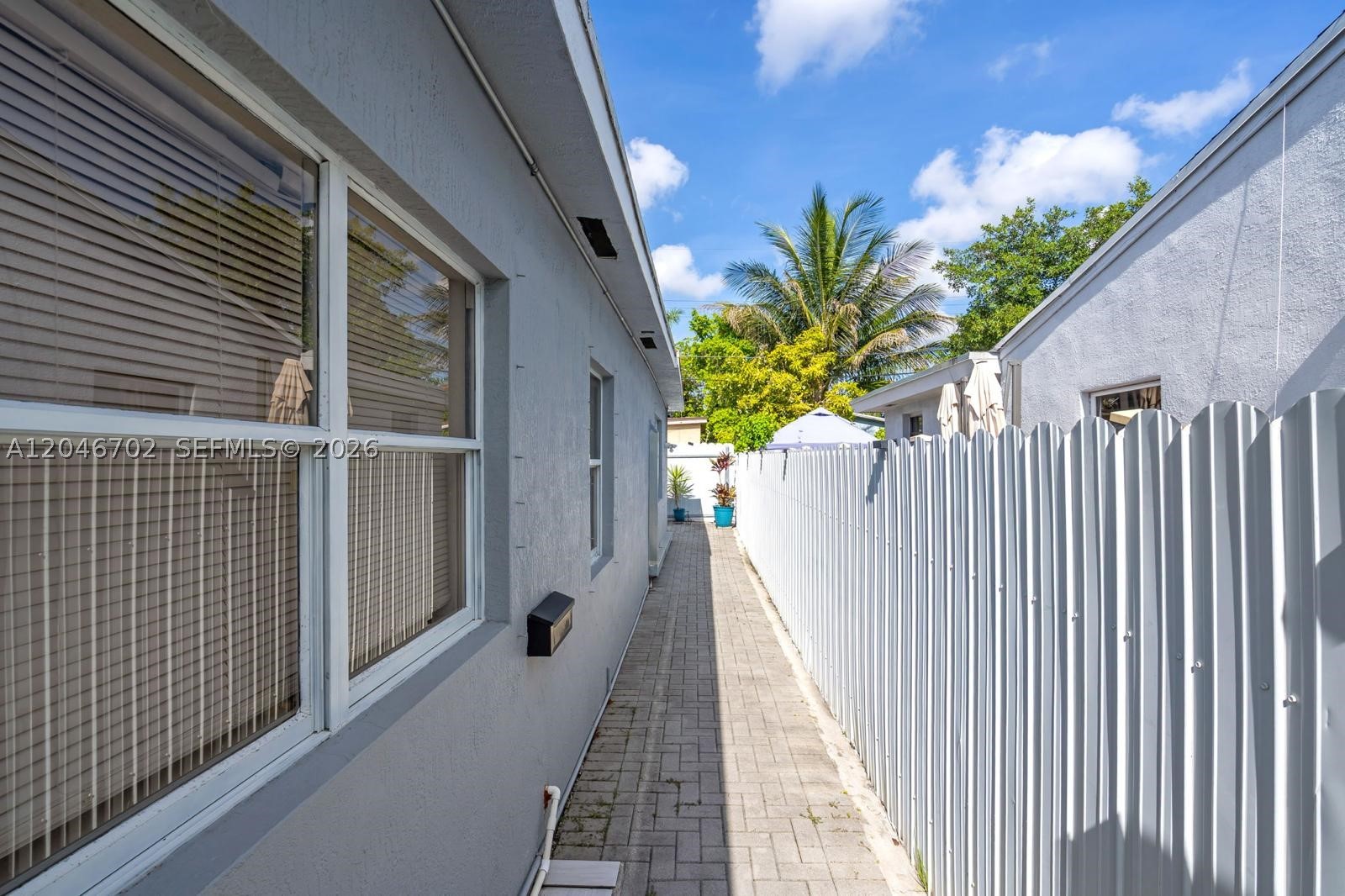 801 NW 17th Ct, Miami FL 33125
