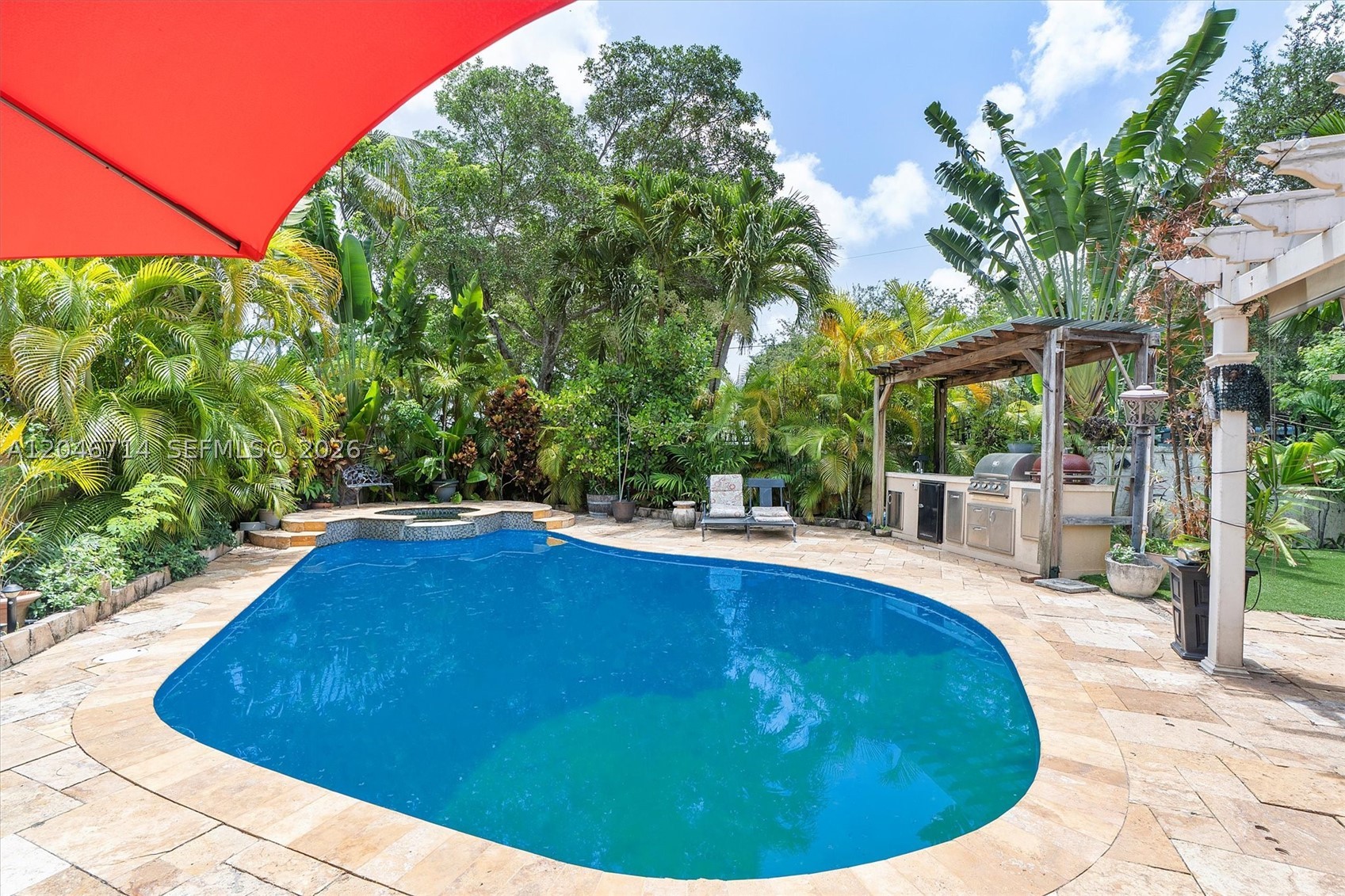 8276 E Dixie Hwy, Miami FL 33138
