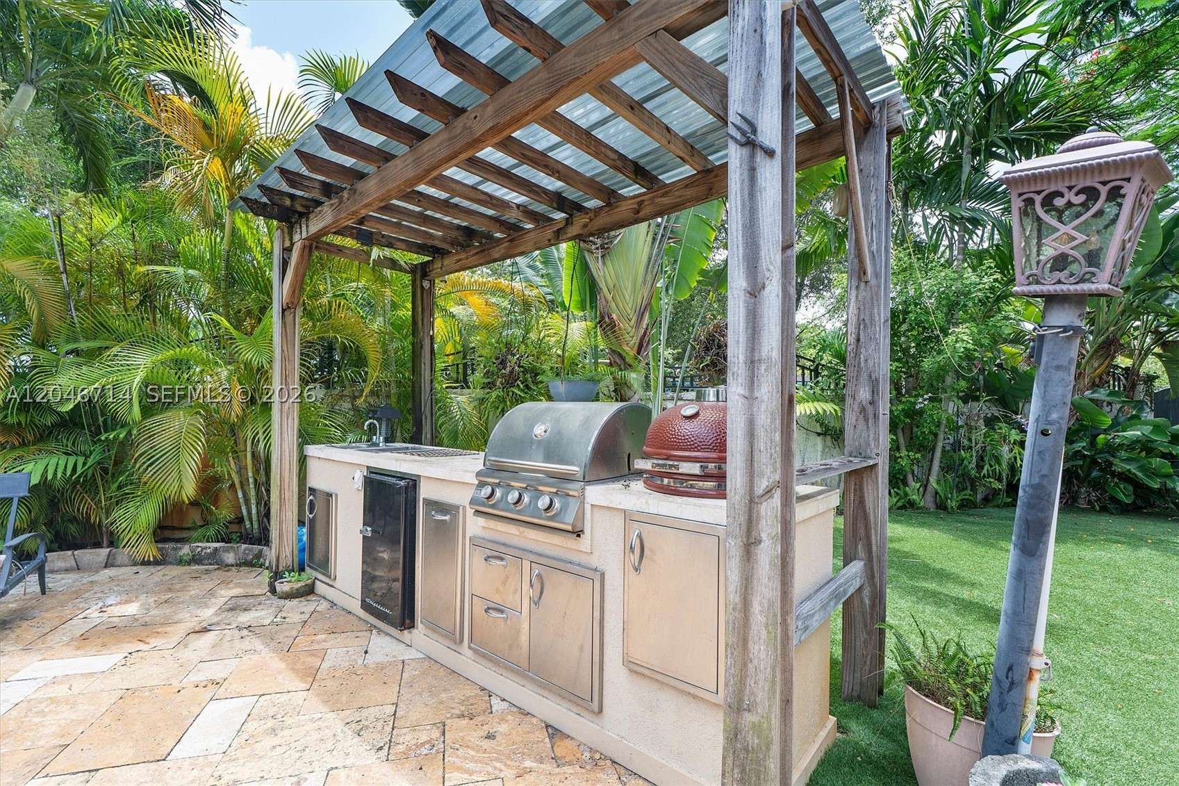 8276 E Dixie Hwy, Miami FL 33138