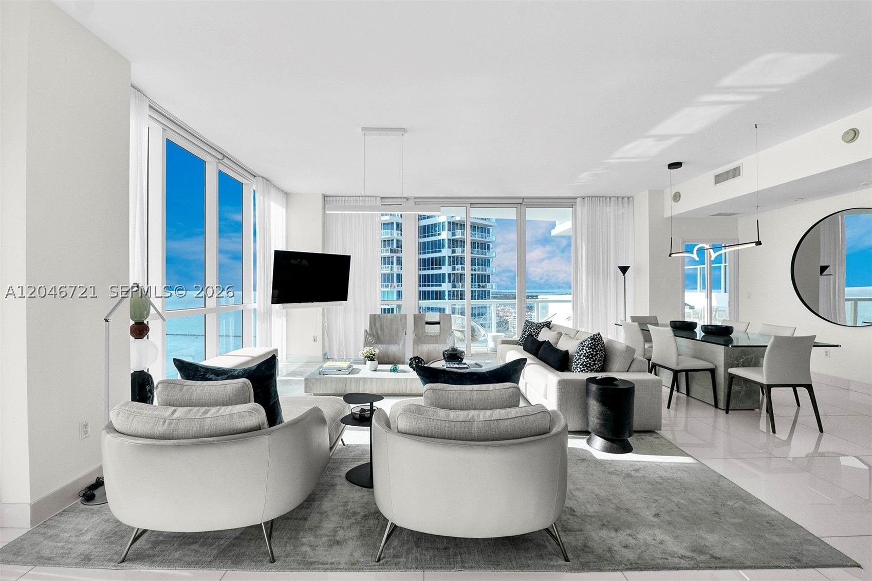 50 S Pointe Dr #2702, Miami Beach FL 33139