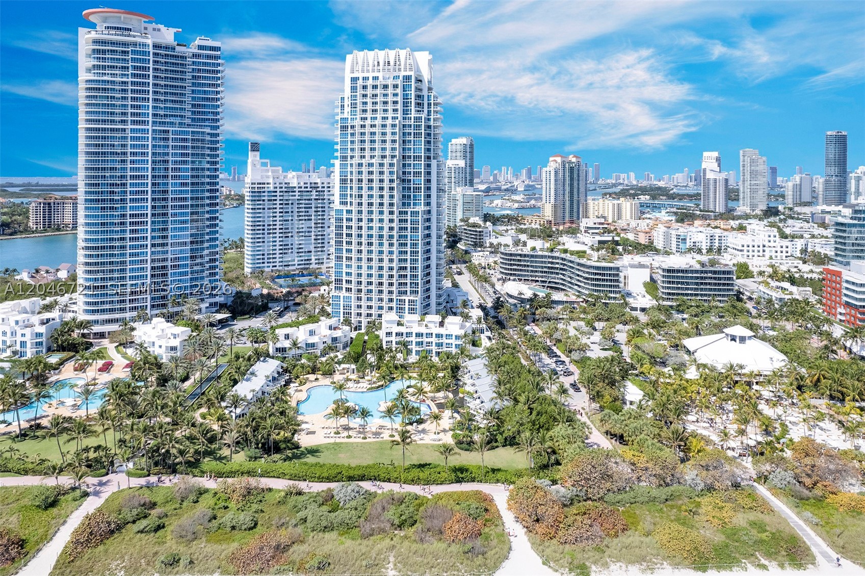 50 S Pointe Dr #2702, Miami Beach FL 33139