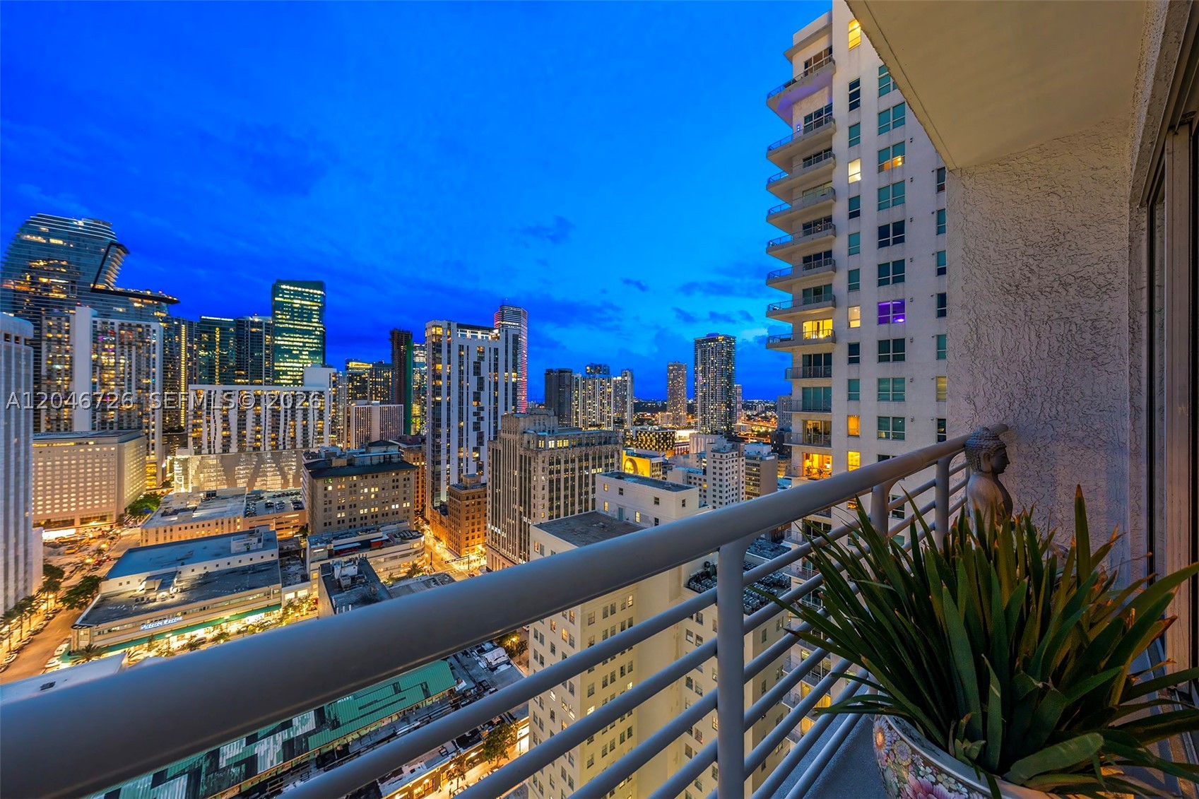 133 NE 2nd Ave #2702, Miami FL 33132