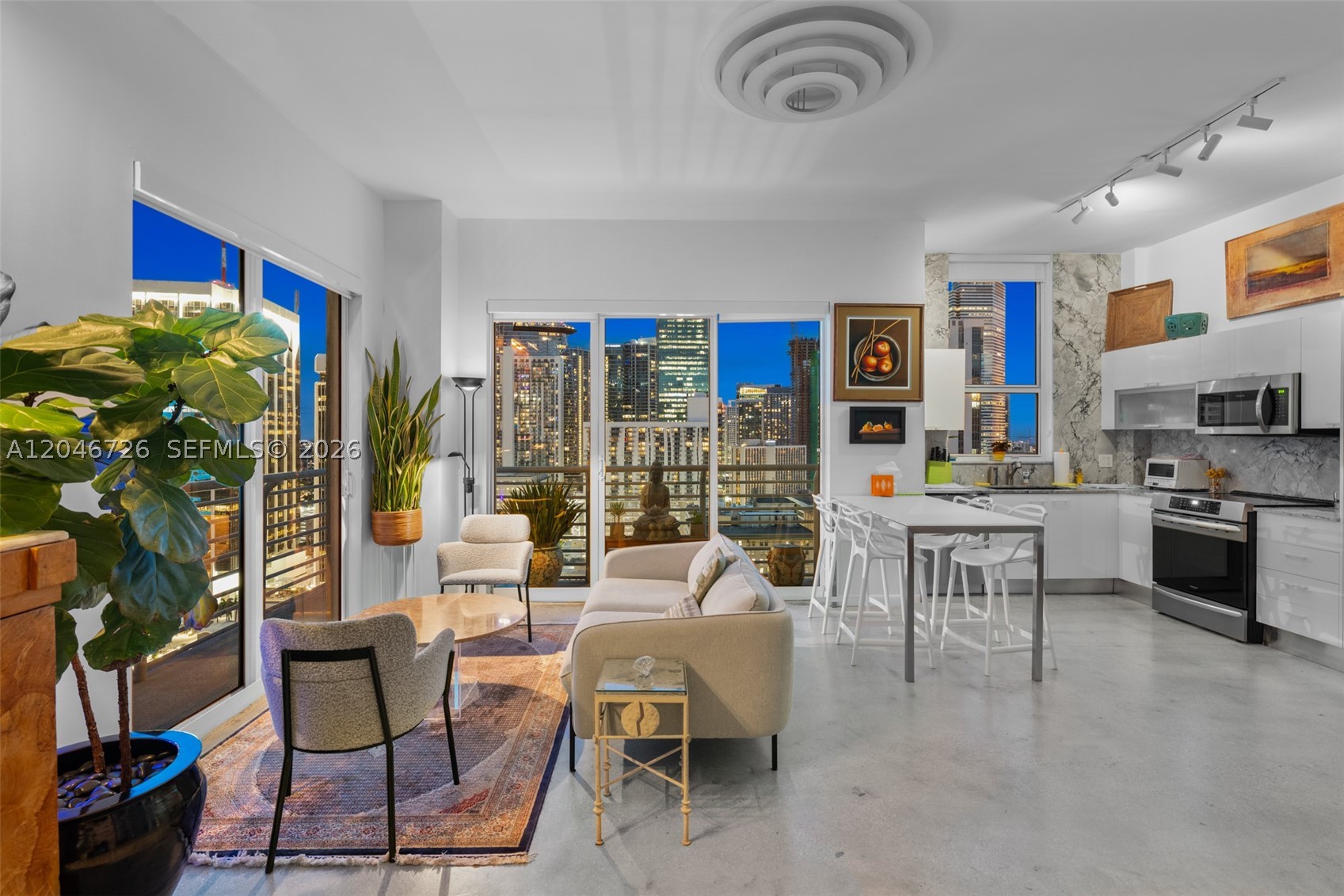 133 NE 2nd Ave #2702, Miami FL 33132