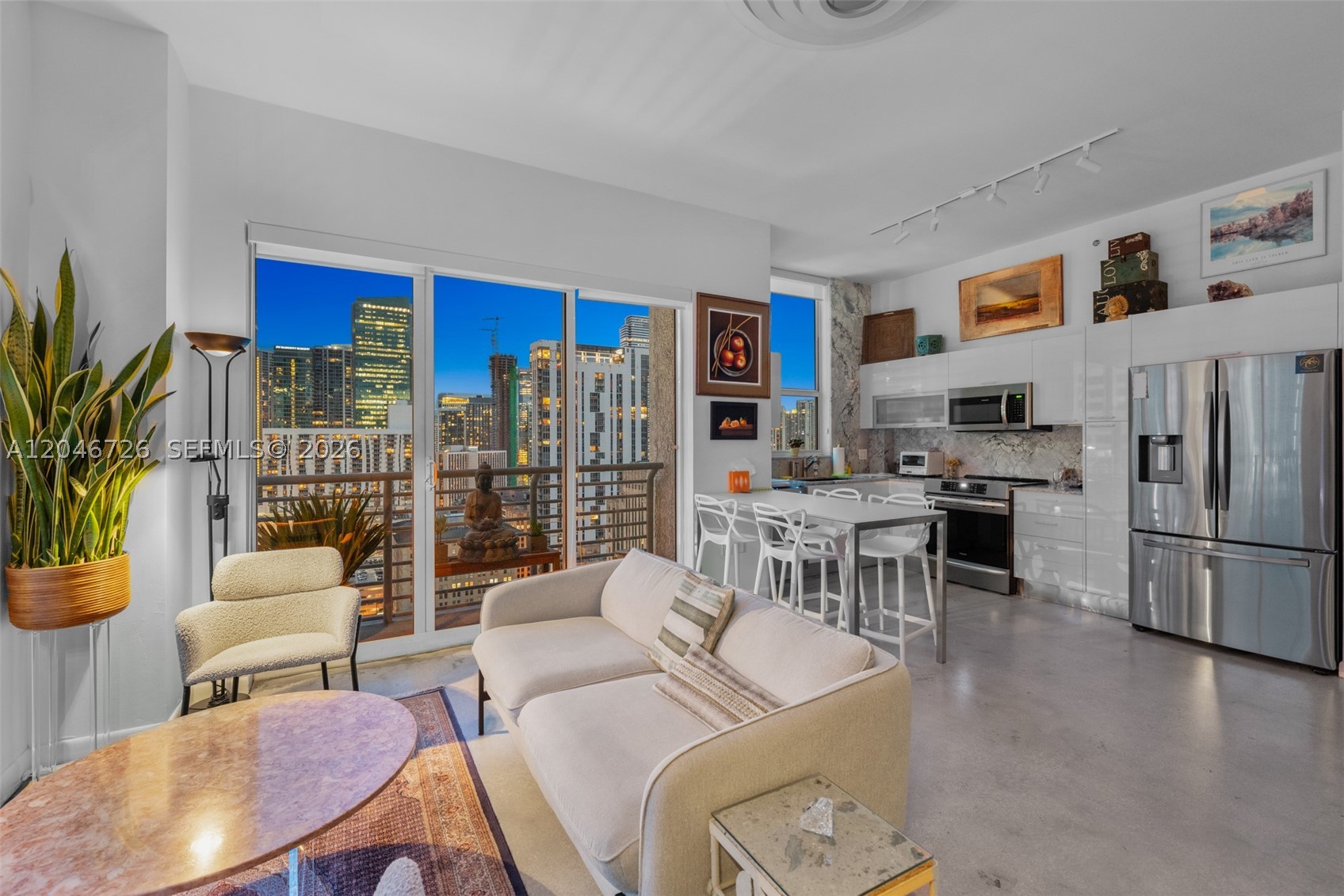 133 NE 2nd Ave #2702, Miami FL 33132