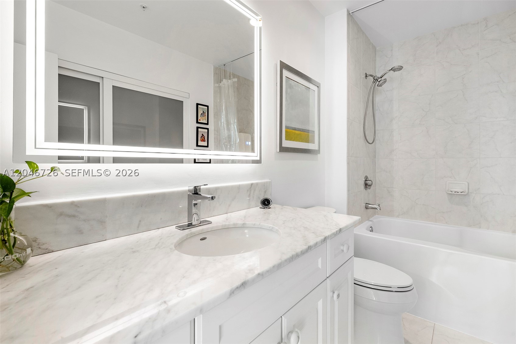 133 NE 2nd Ave #2702, Miami FL 33132