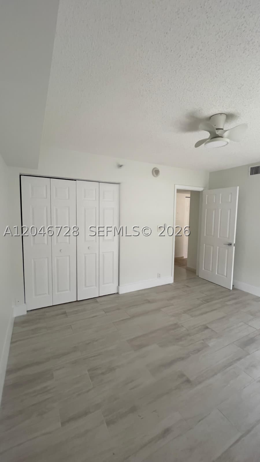 3530 Mystic Pointe Dr #405, Aventura FL 33180