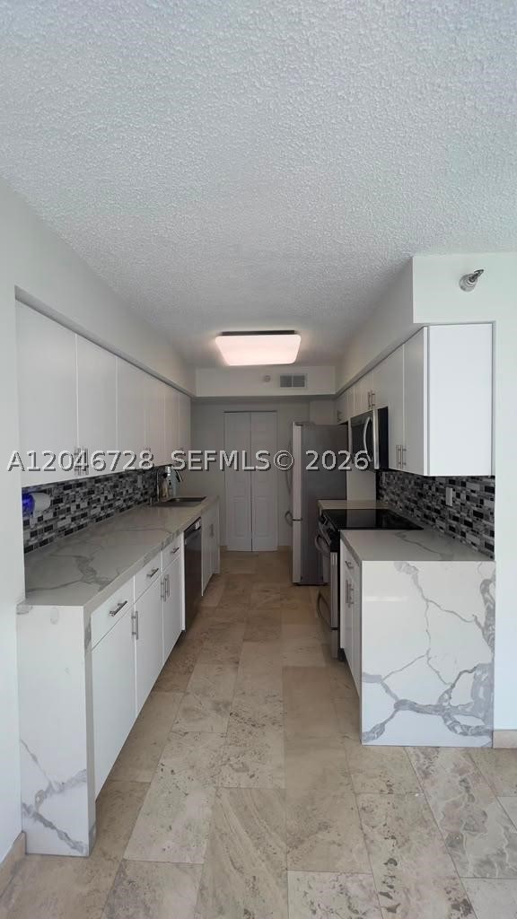 3530 Mystic Pointe Dr #405, Aventura FL 33180