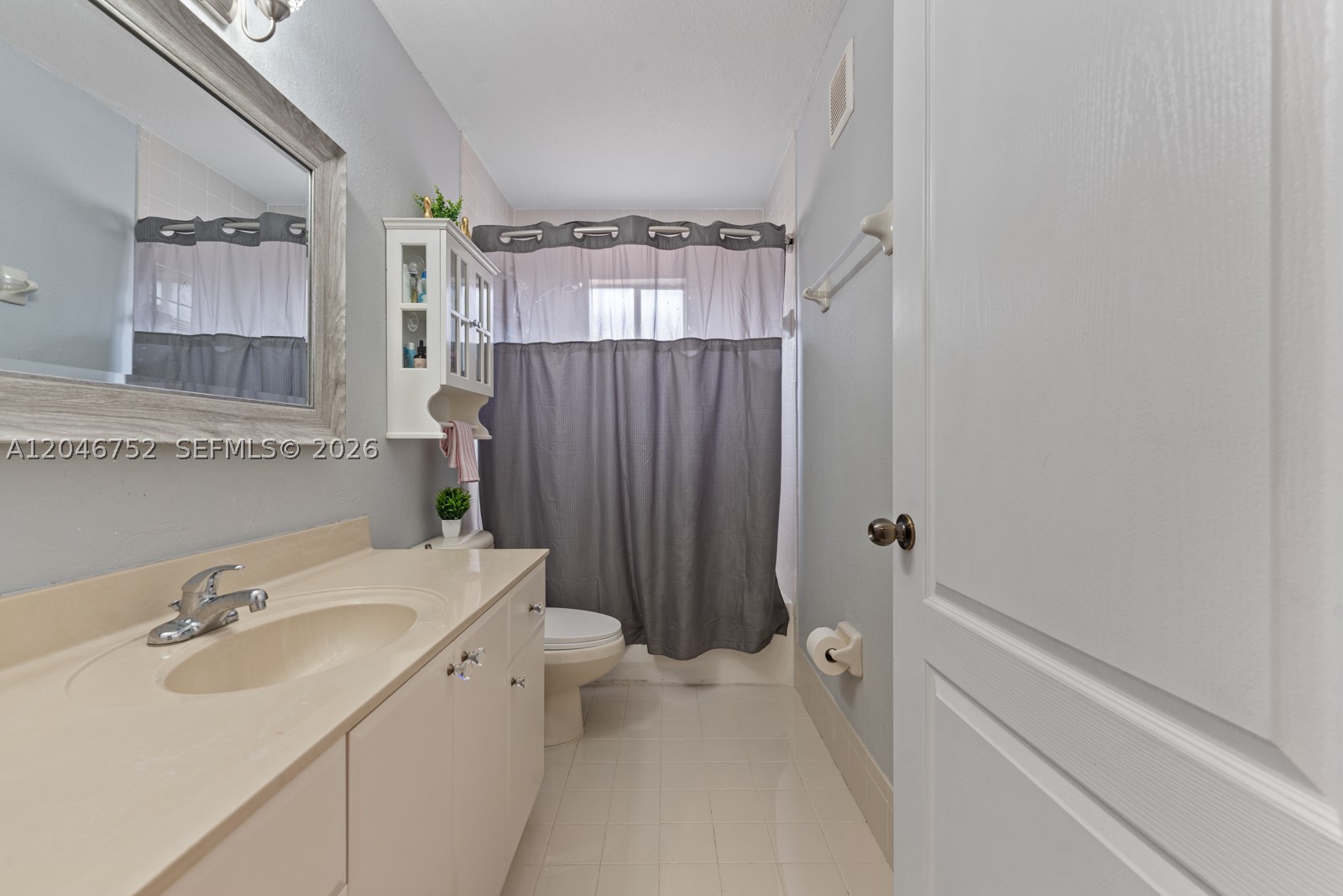 3539 W 76th St #6, Hialeah FL 33018
