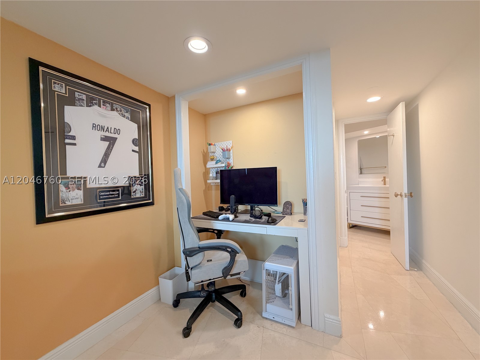 1111 Crandon Blvd #C1104, Key Biscayne FL 33149