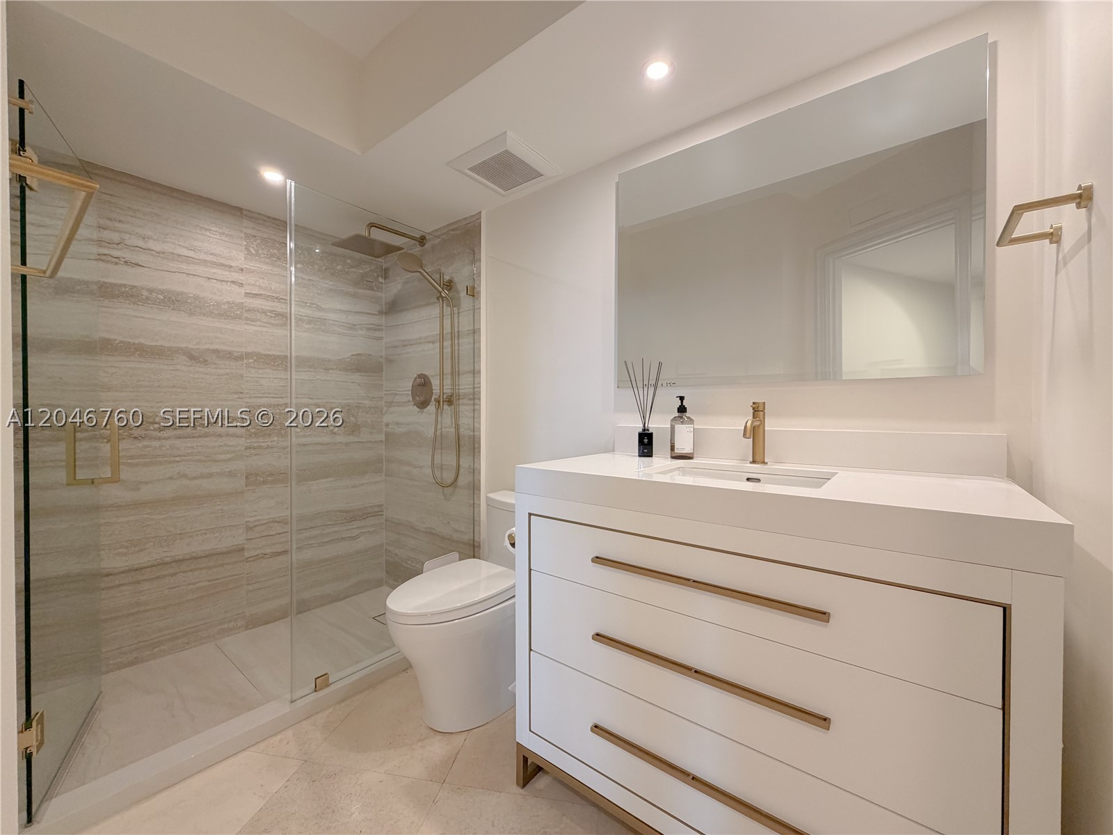 1111 Crandon Blvd #C1104, Key Biscayne FL 33149