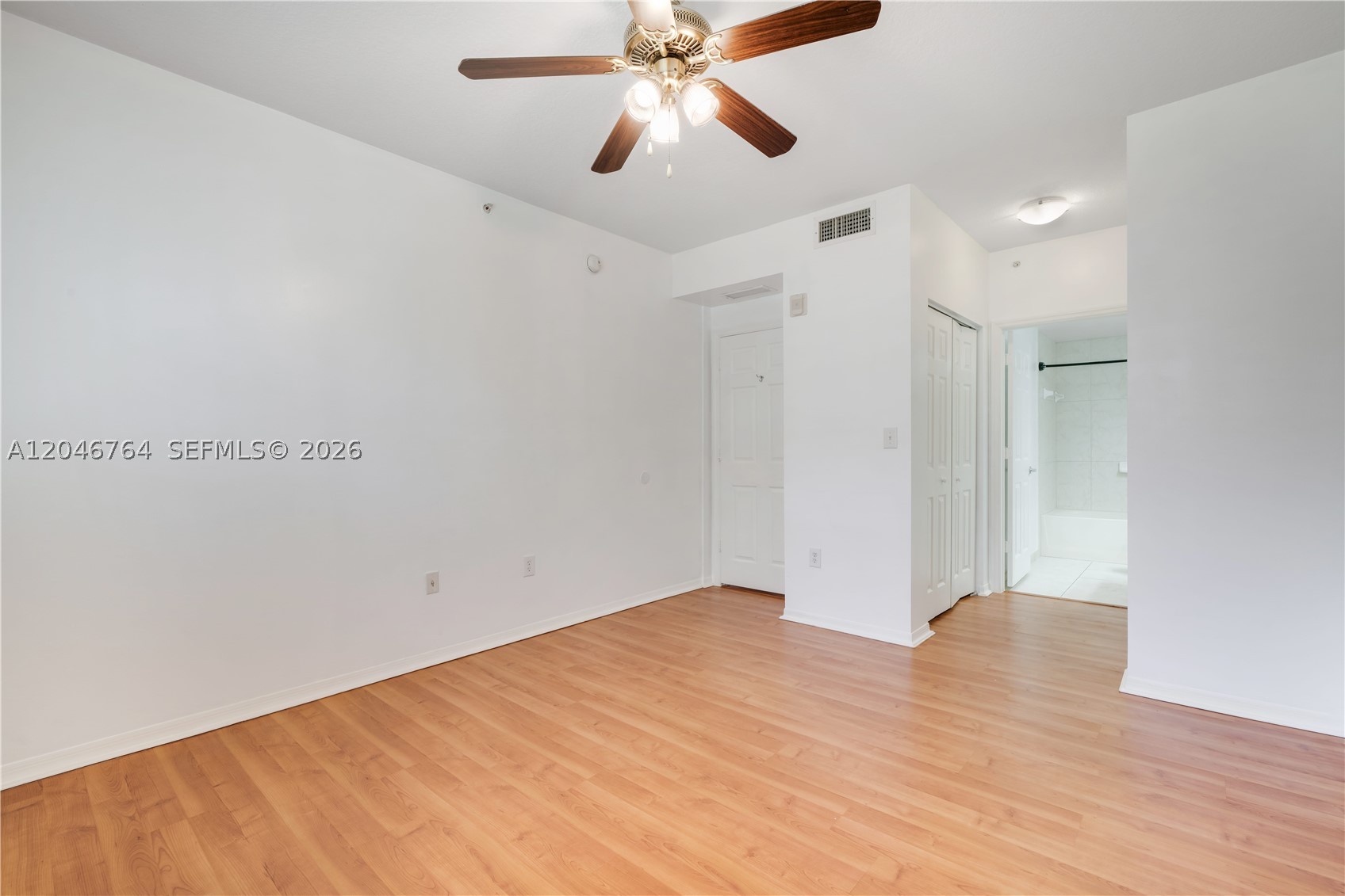 6851 SW 44th St #208, Miami FL 33155