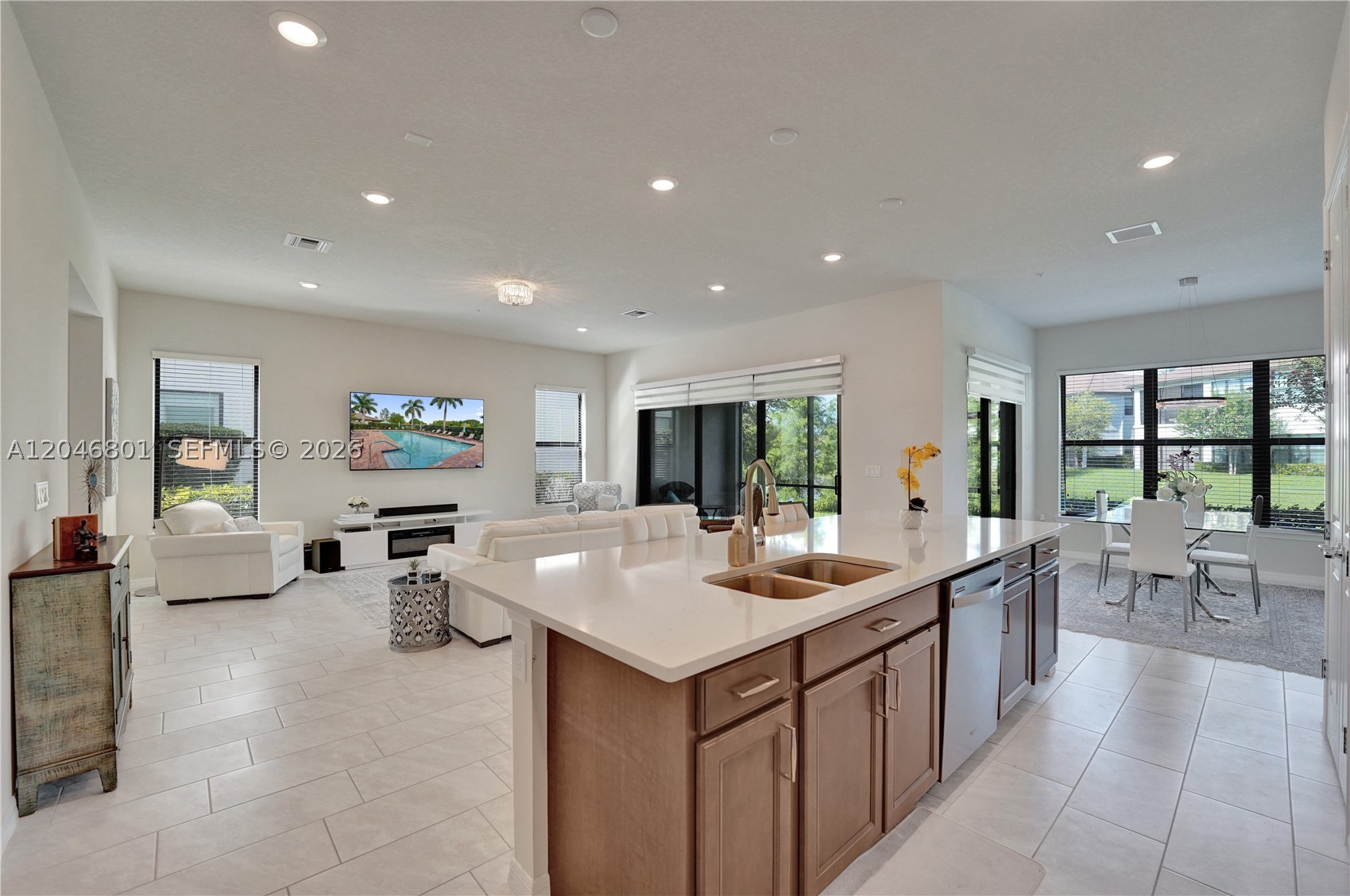 21982 Canadensis Cir #101, Boca Raton FL 33428