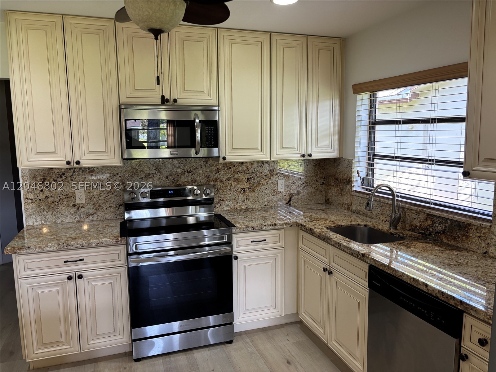 18052 S 105th Ave S #18052, Boca Raton FL 33498