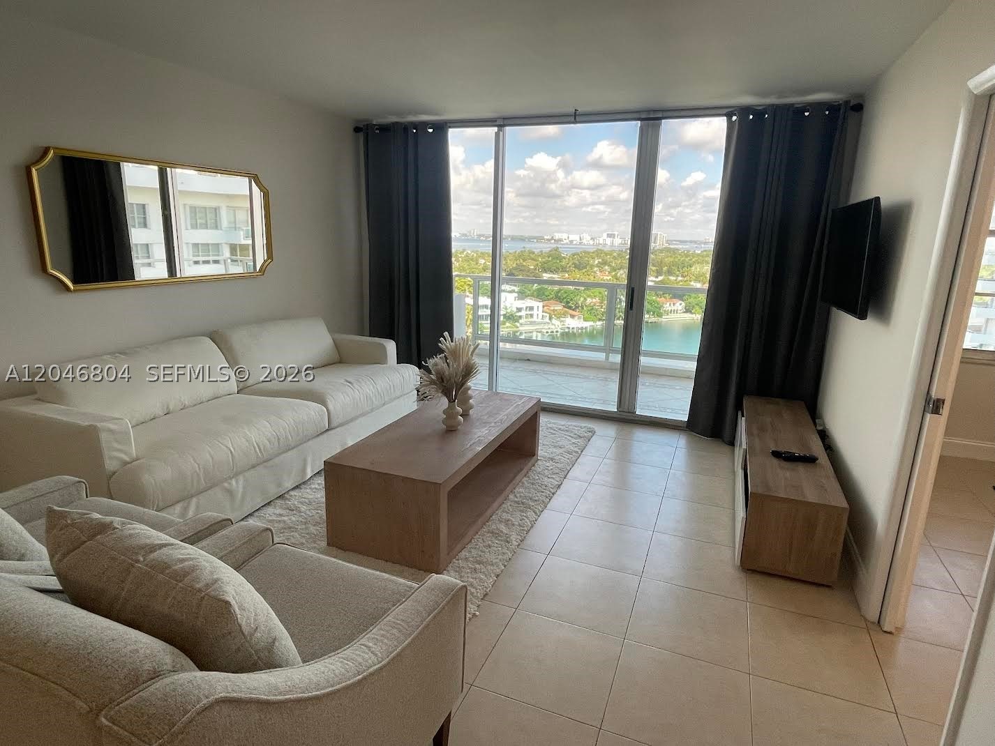 5151 Collins Ave #1722, Miami Beach FL 33140