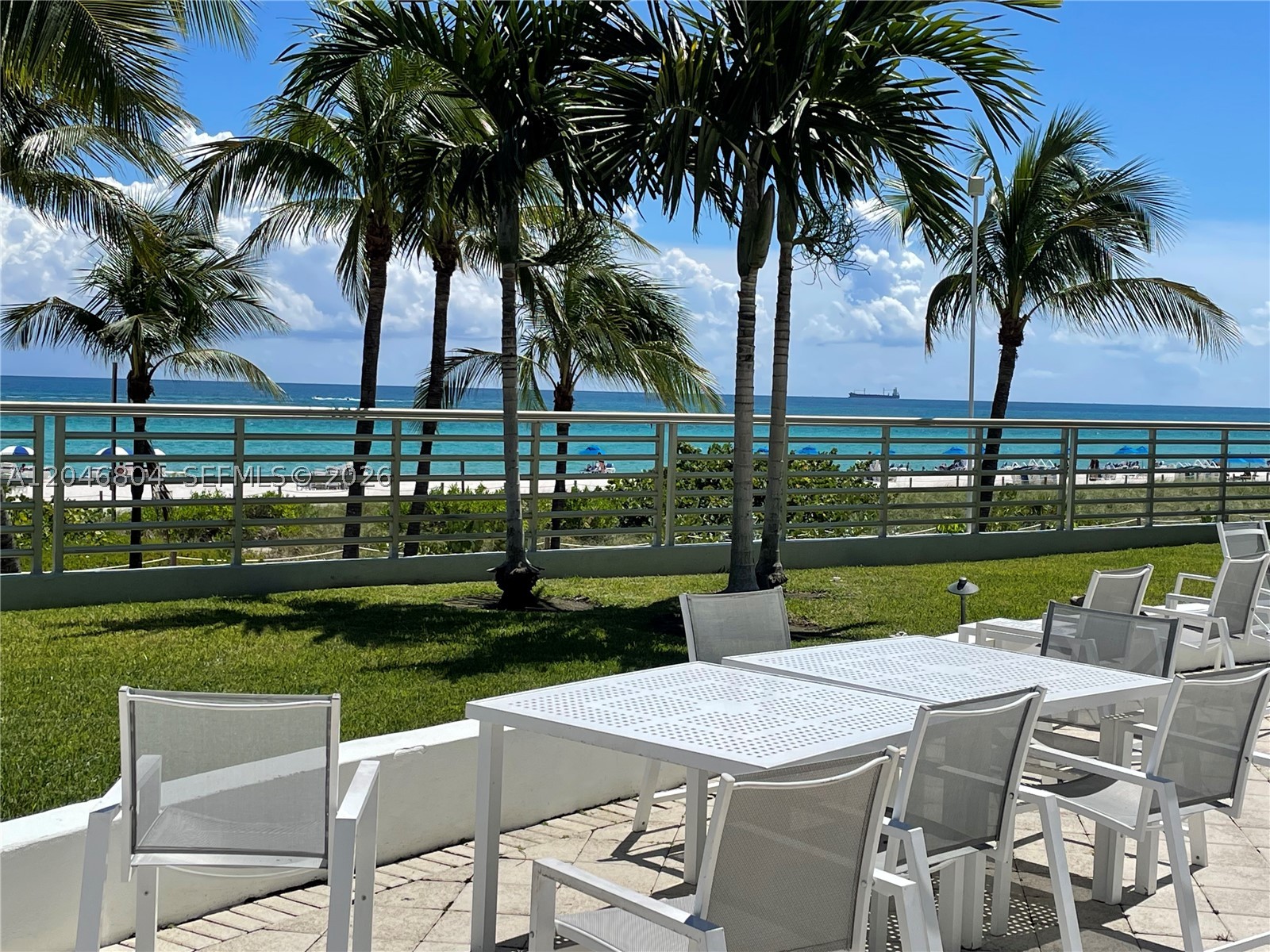 5151 Collins Ave #1722, Miami Beach FL 33140