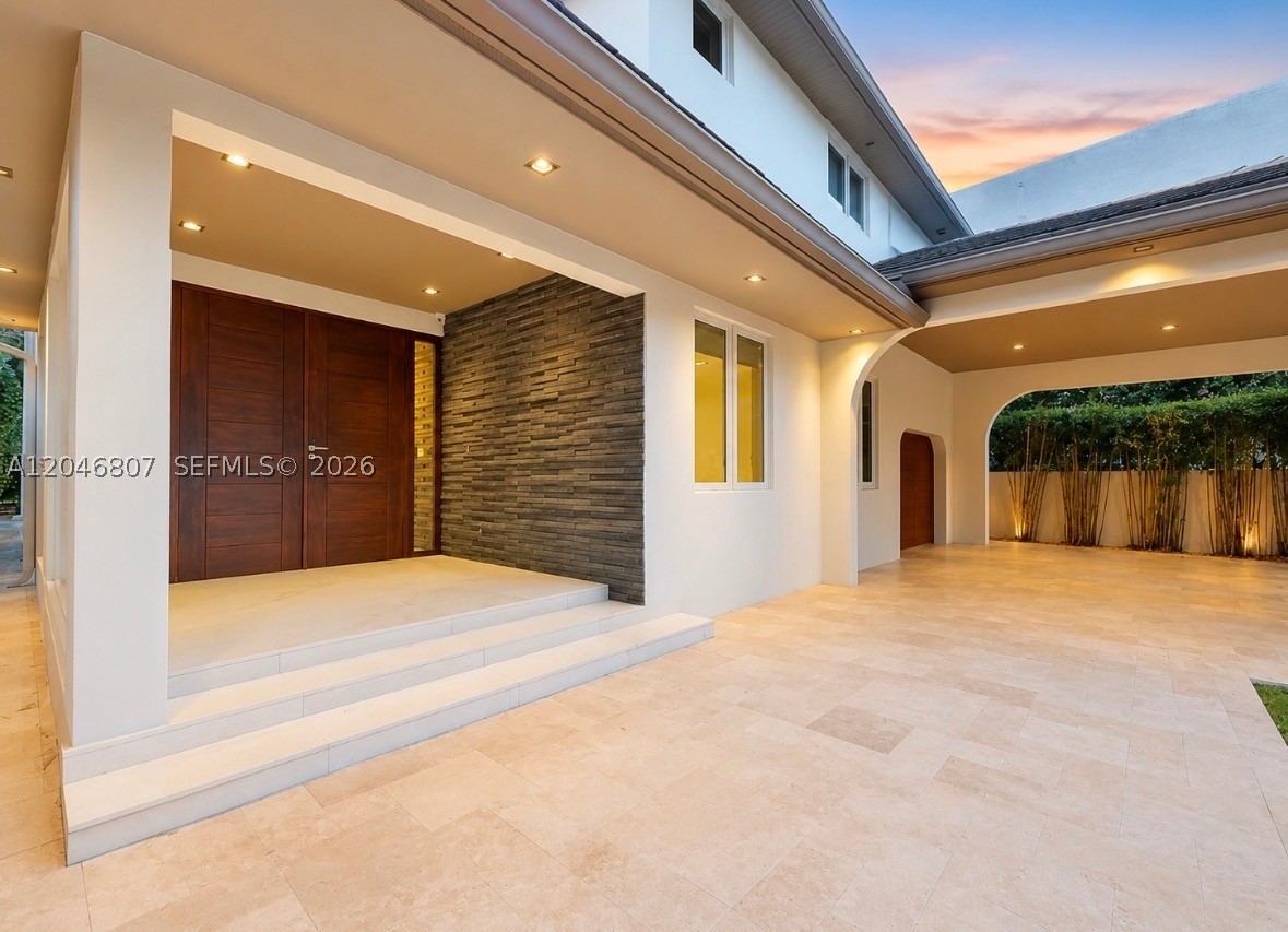 260 S Coconut Ln, Miami Beach FL 33139