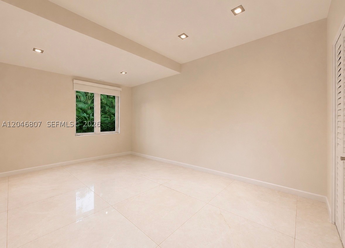 260 S Coconut Ln, Miami Beach FL 33139
