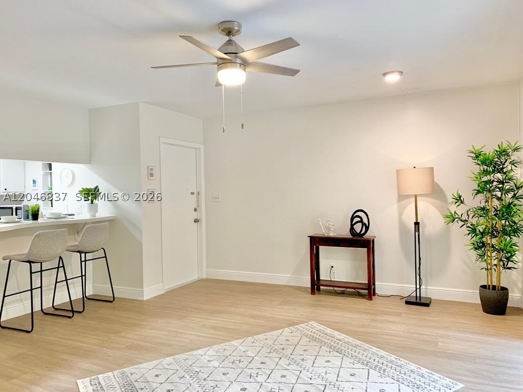 815 Middle River Dr #204, Fort Lauderdale FL 33304