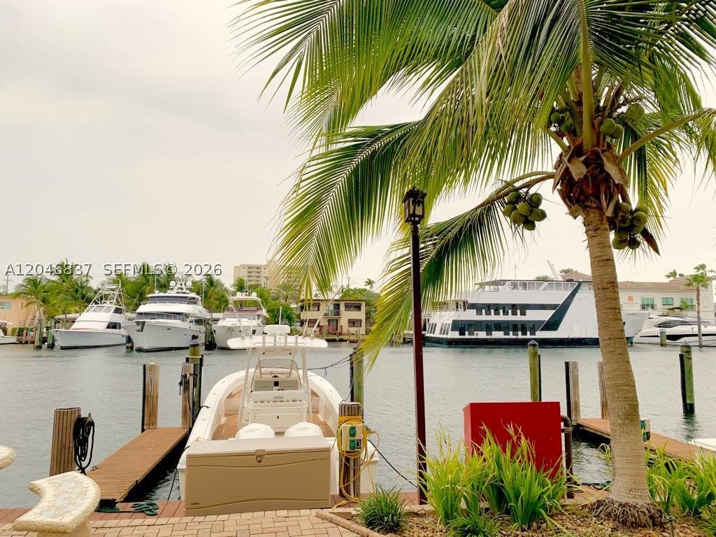 815 Middle River Dr #204, Fort Lauderdale FL 33304
