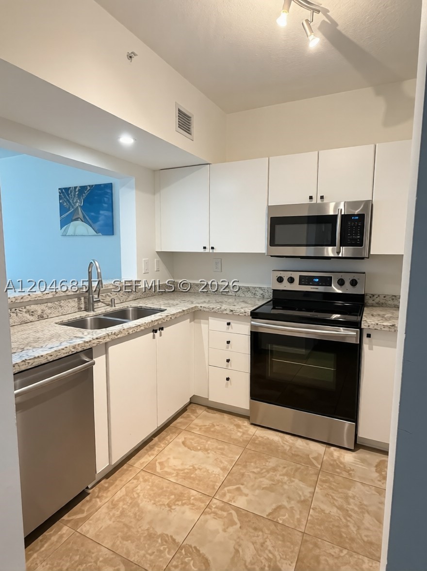 Fort Lauderdale FL 33308 - A12046857