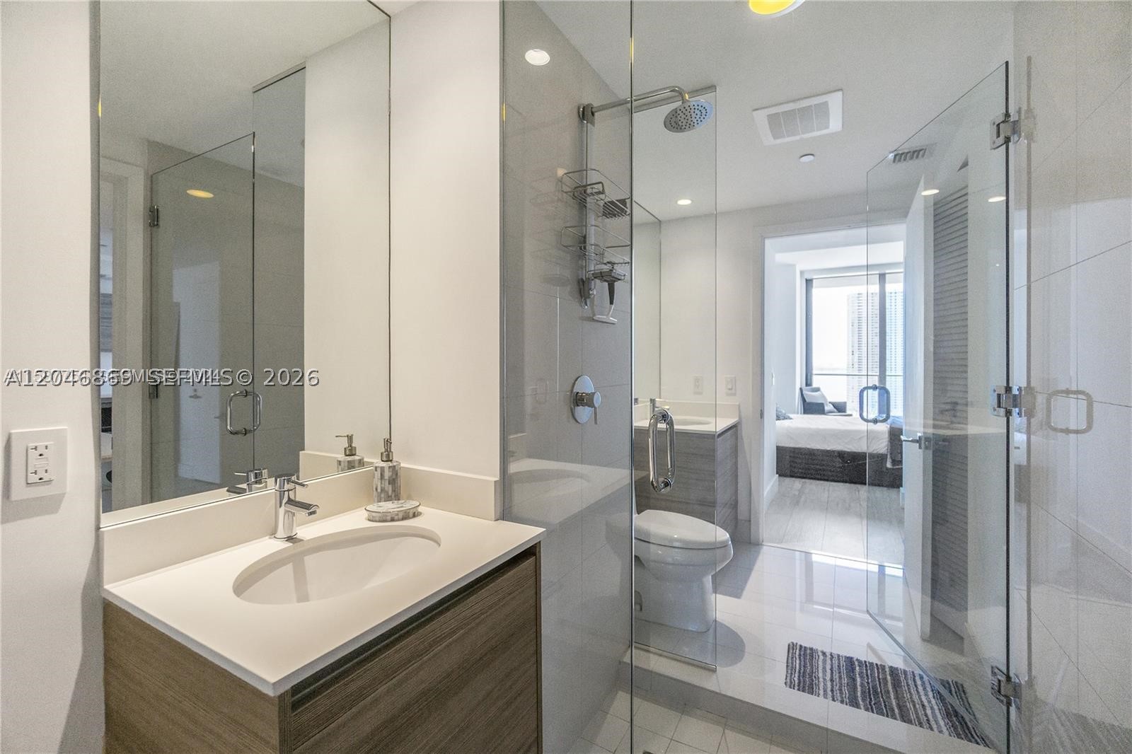 121 NE 34th St #2706, Miami FL 33137