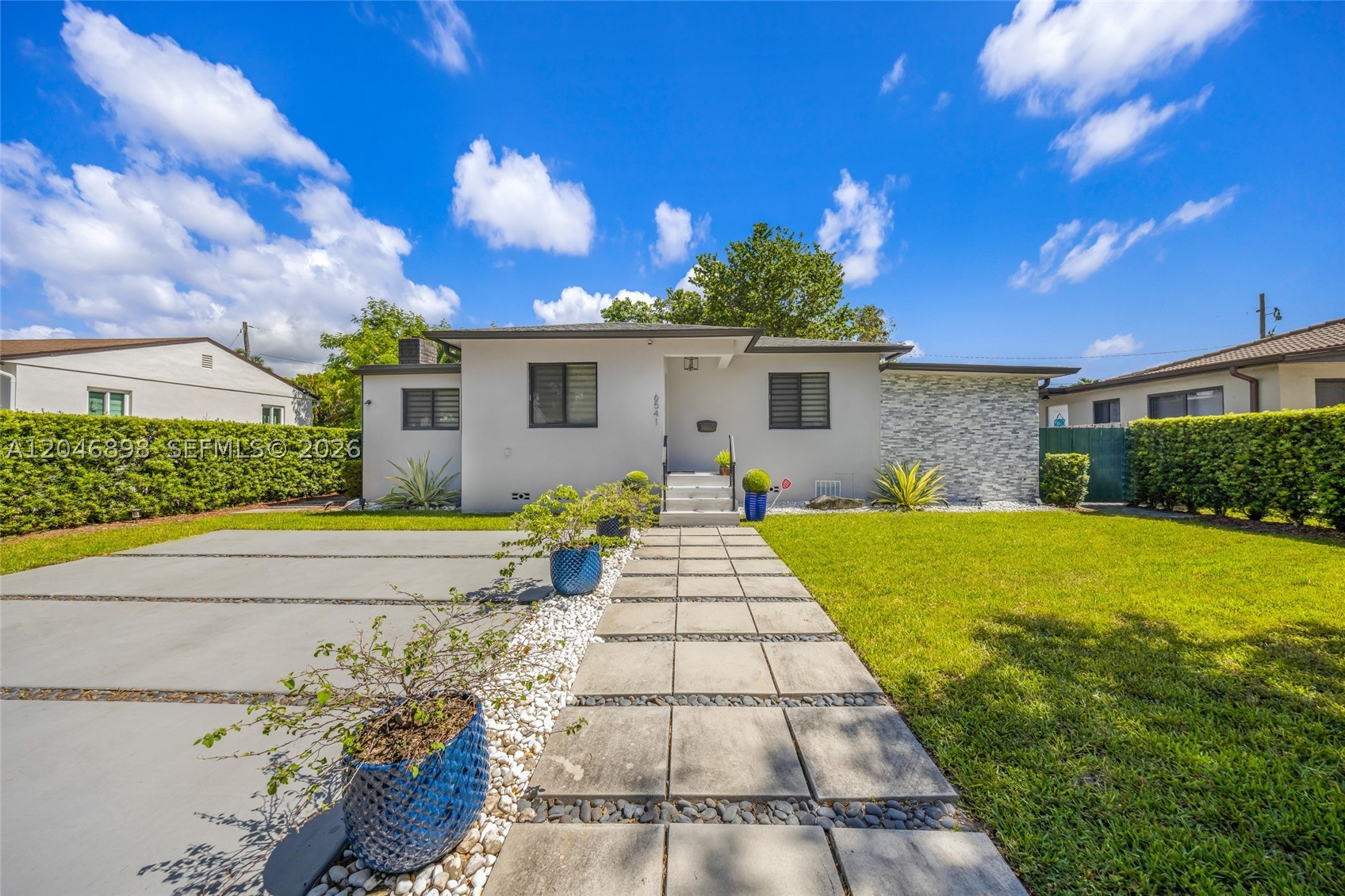 6541 SW 18th St, West Miami FL 33155