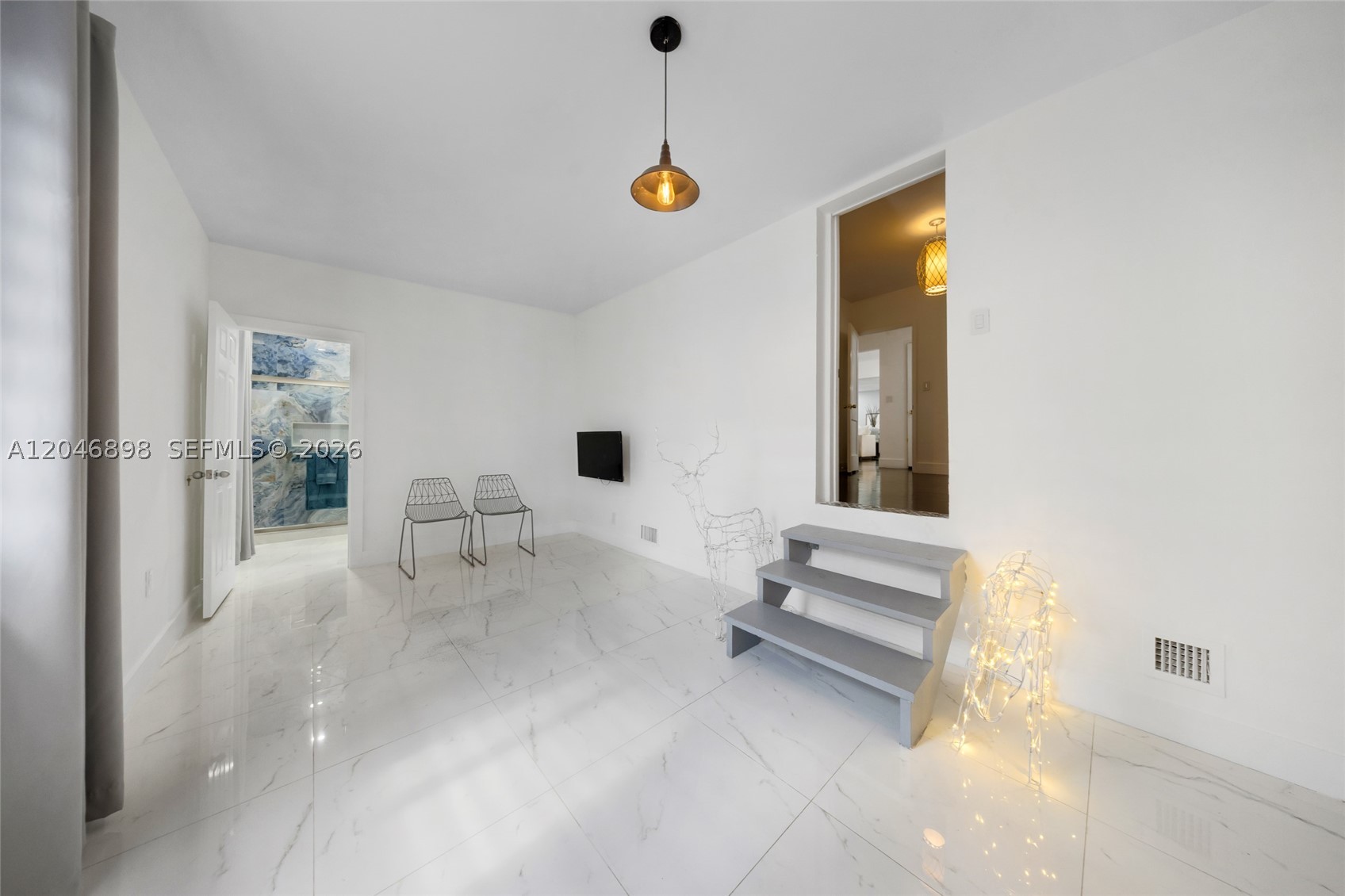 6541 SW 18th St, West Miami FL 33155