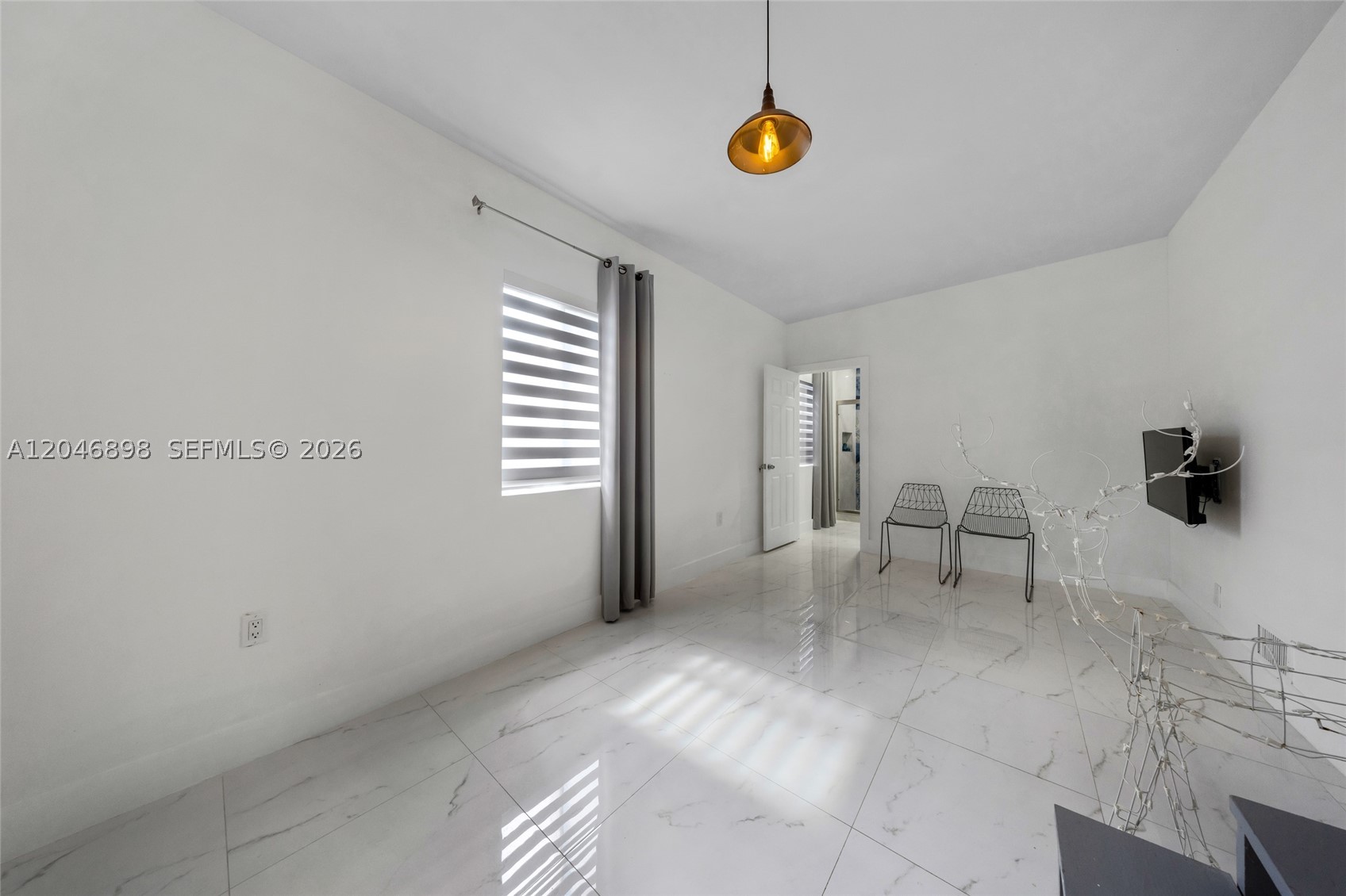 6541 SW 18th St, West Miami FL 33155