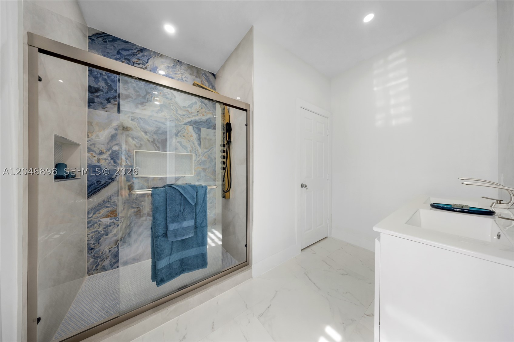 6541 SW 18th St, West Miami FL 33155