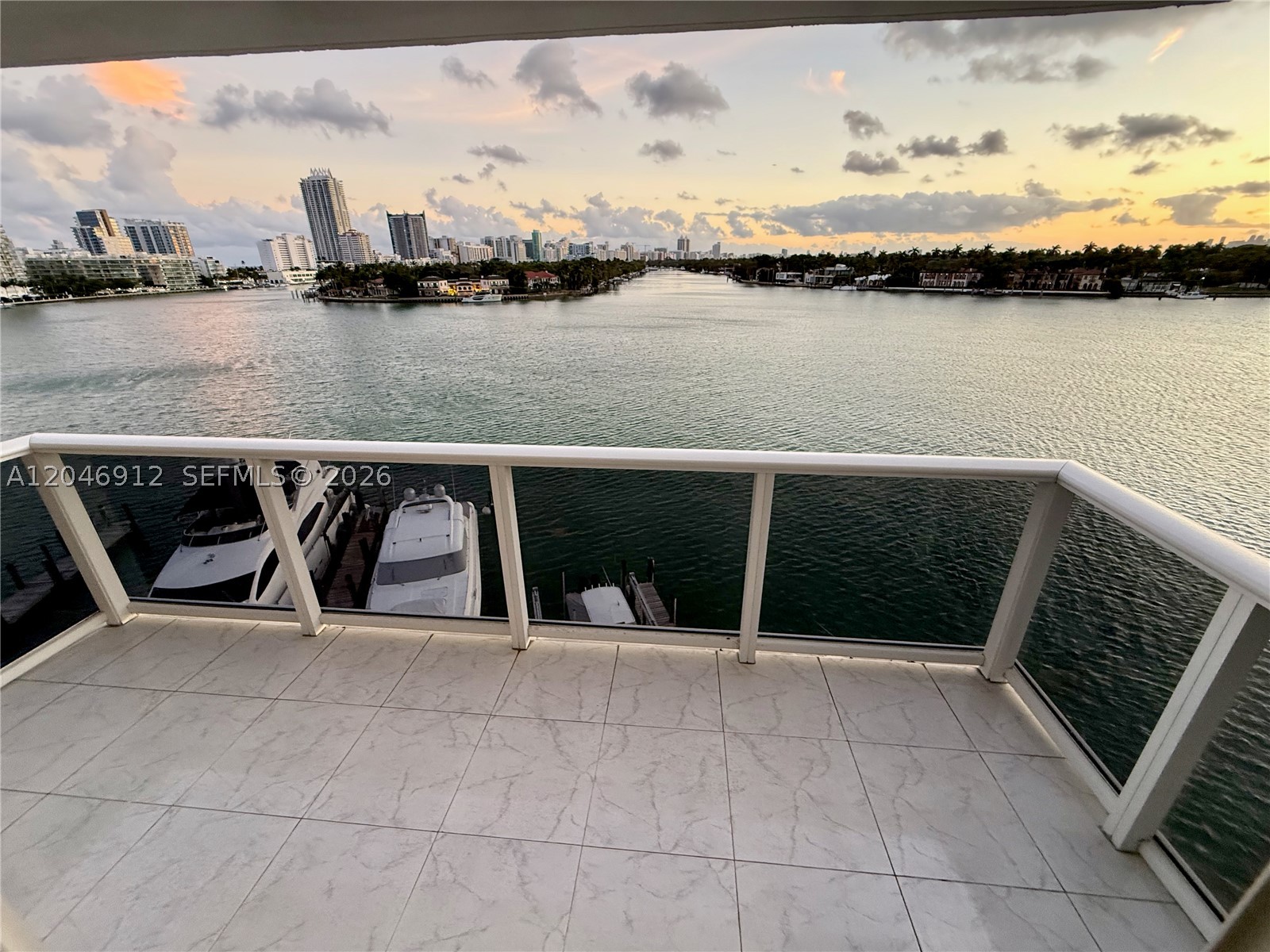 900 Bay Dr #527, Miami Beach FL 33141