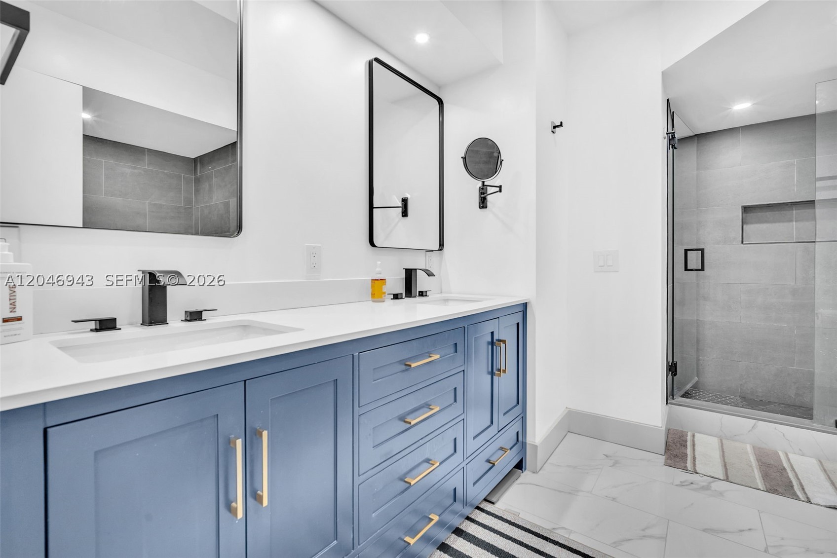 1000 W Island Blvd #1206, Aventura FL 33160
