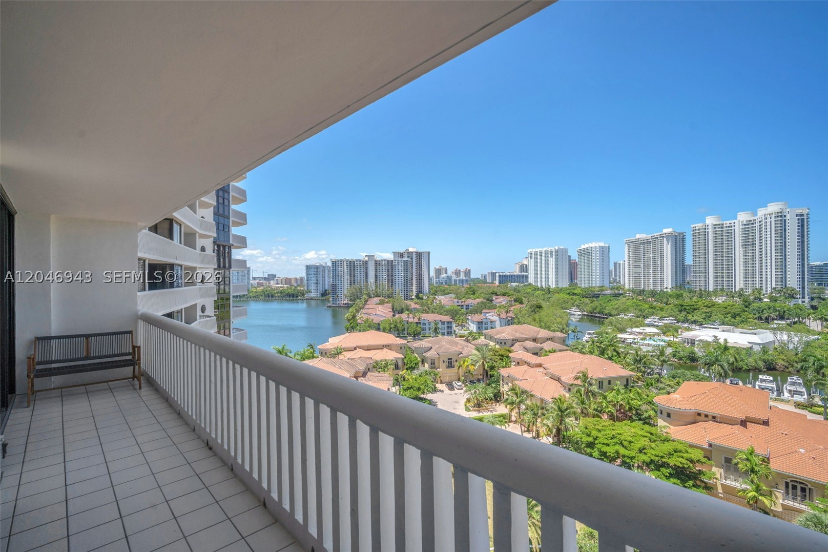 1000 W Island Blvd #1206, Aventura FL 33160