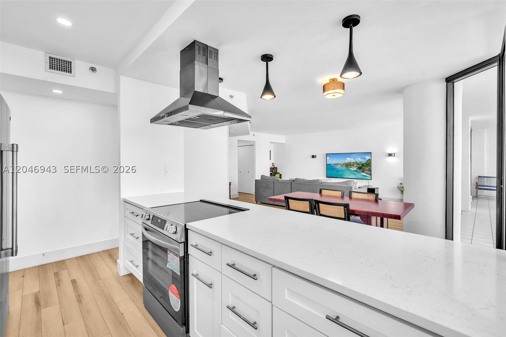 1000 W Island Blvd #1206, Aventura FL 33160