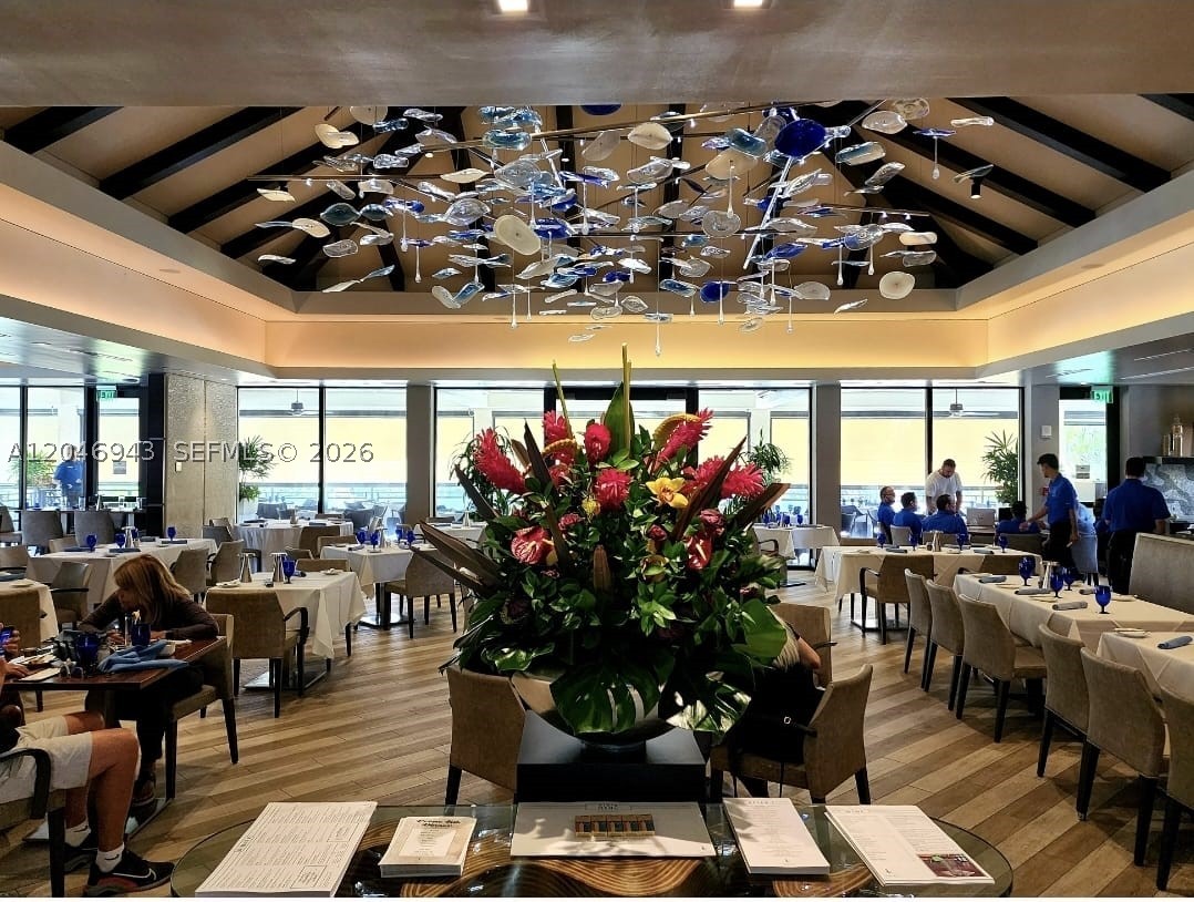 1000 W Island Blvd #1206, Aventura FL 33160
