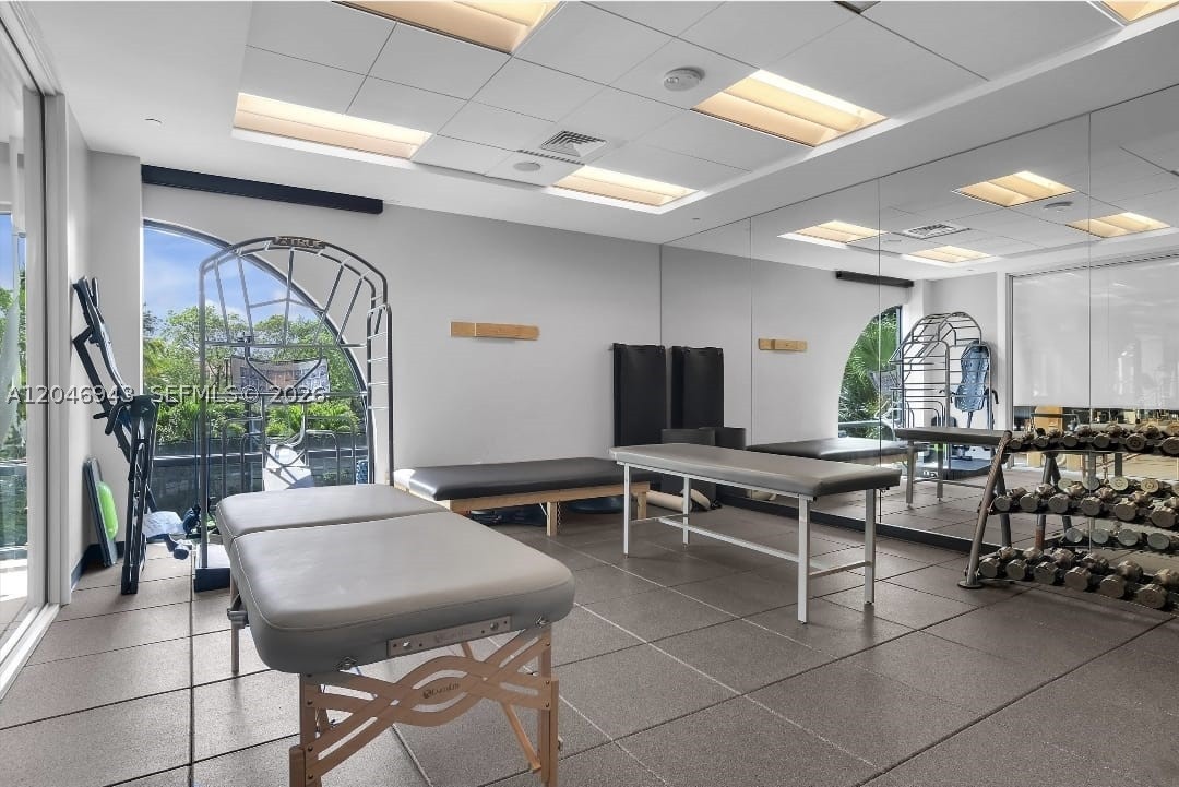 1000 W Island Blvd #1206, Aventura FL 33160