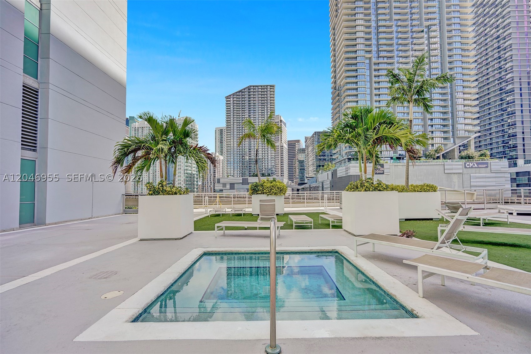 690 SW 1st Ct #2707, Miami FL 33130