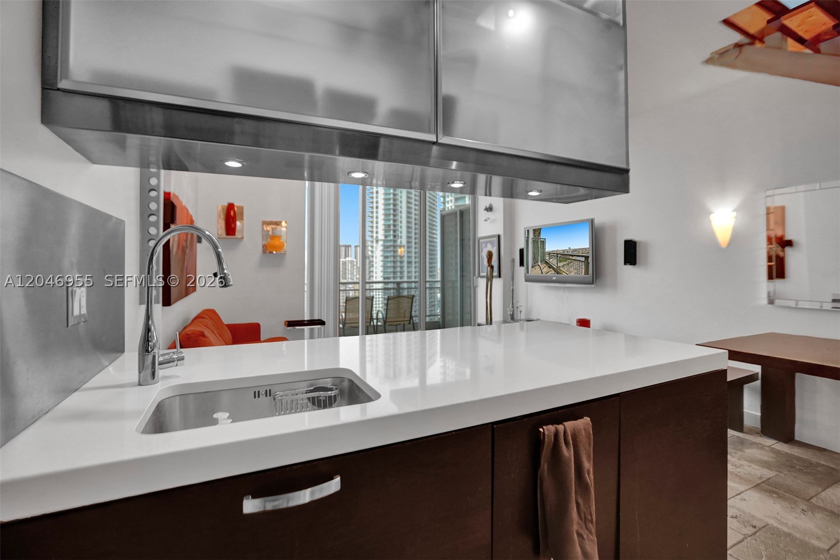 690 SW 1st Ct #2707, Miami FL 33130