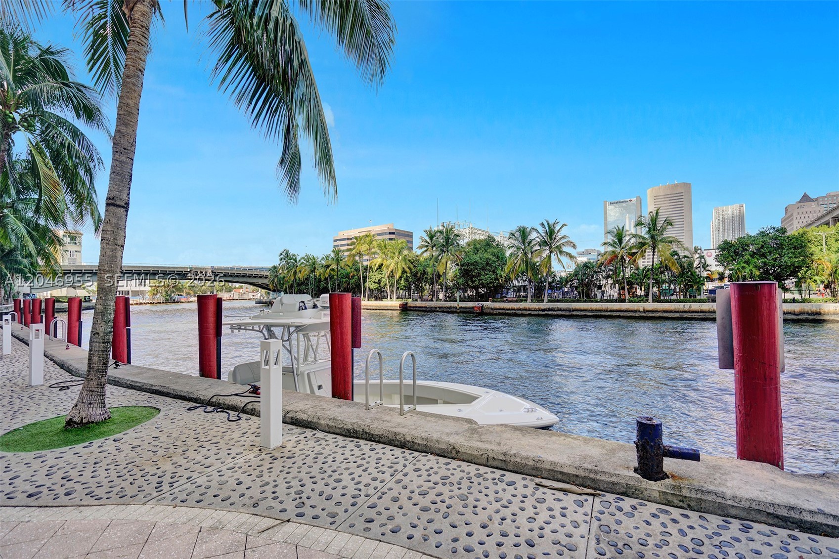 690 SW 1st Ct #2707, Miami FL 33130