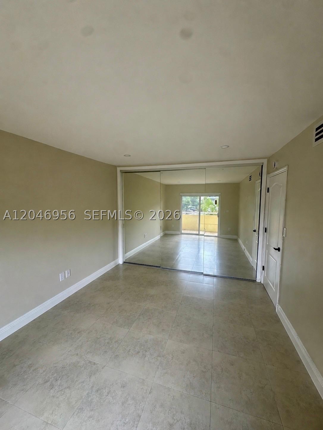 5839 SW 74th Ter #104, South Miami FL 33143