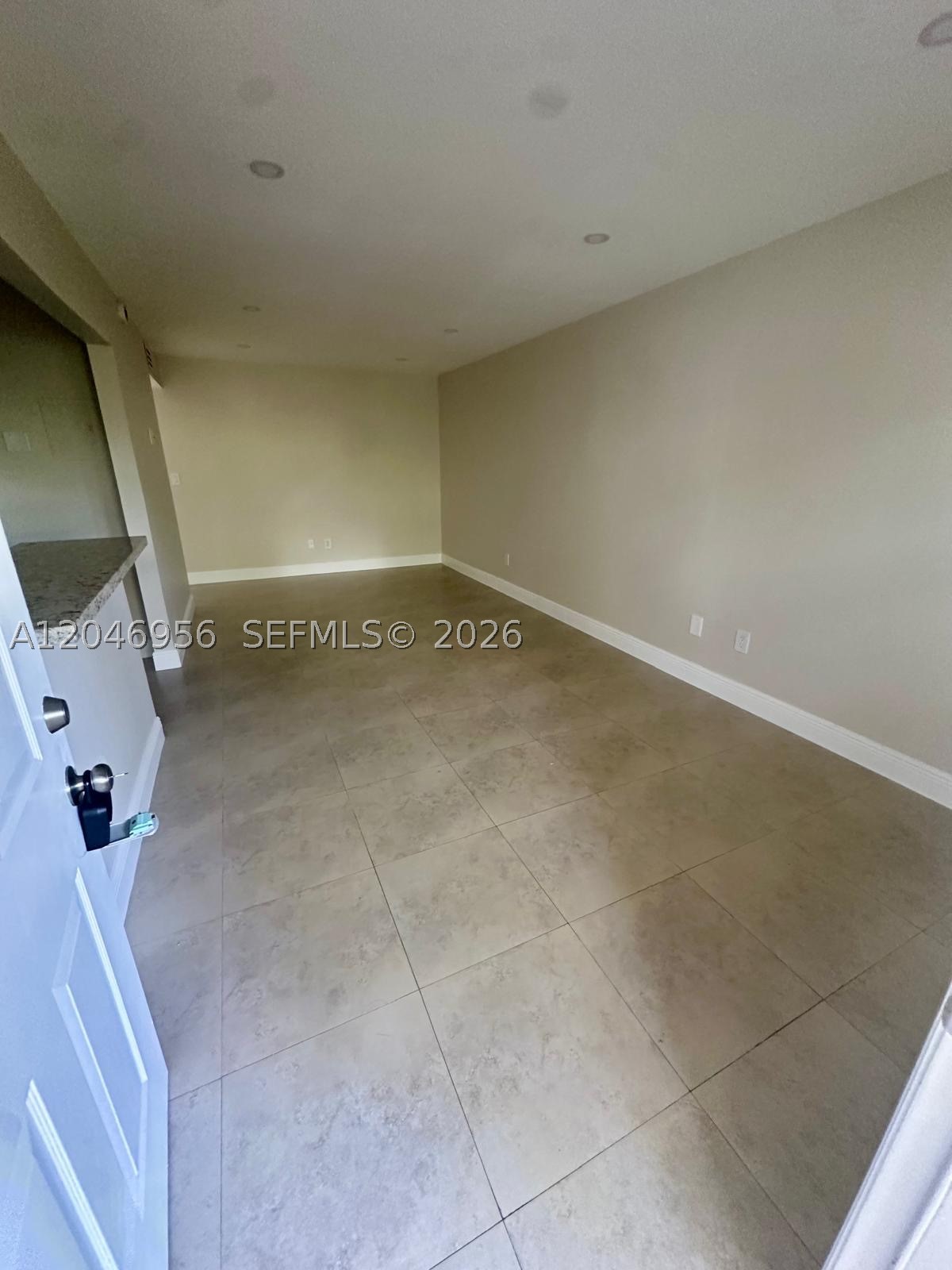 5839 SW 74th Ter #104, South Miami FL 33143