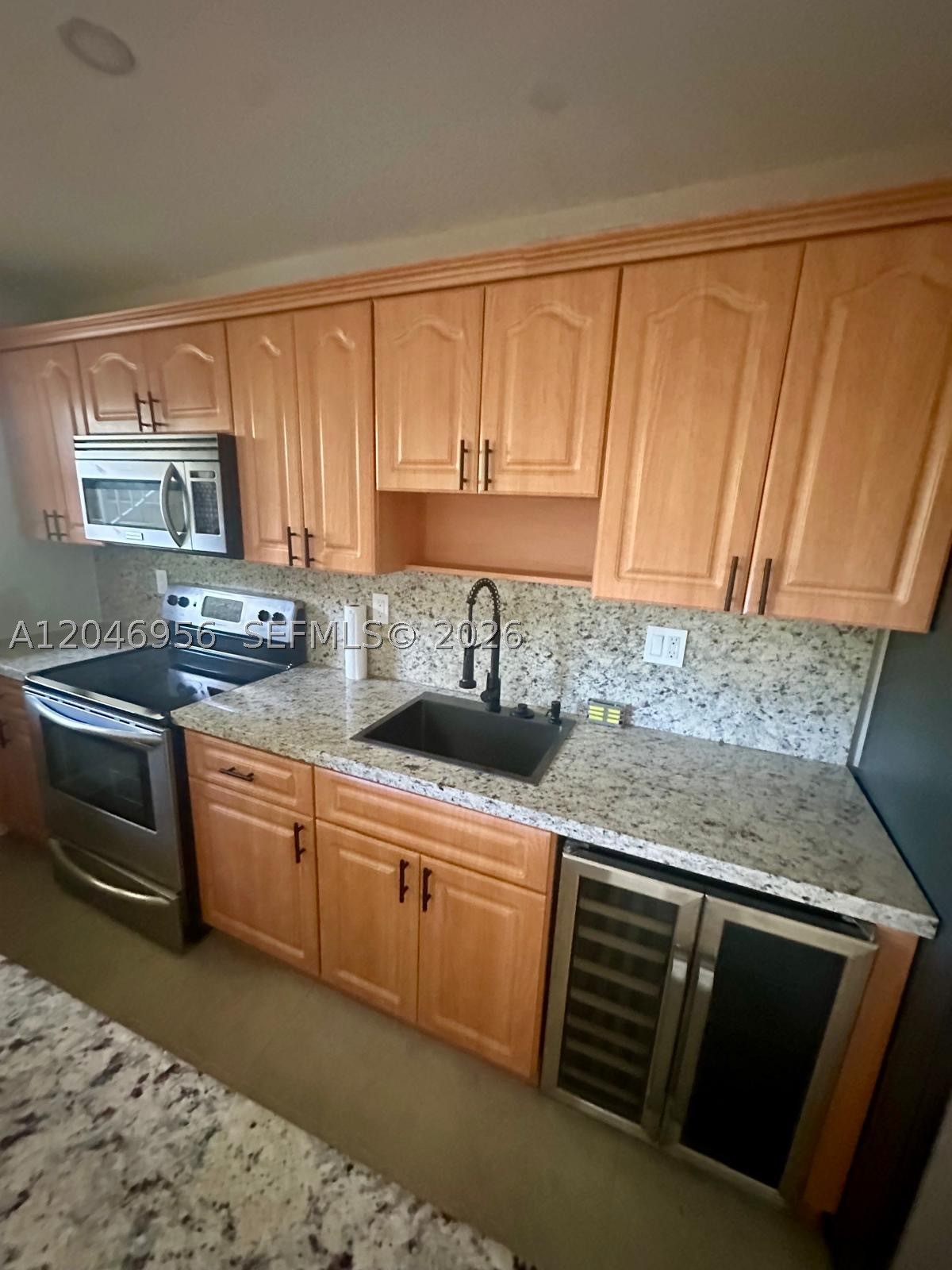 5839 SW 74th Ter #104, South Miami FL 33143
