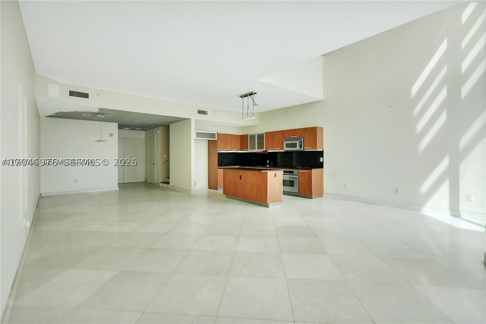 3131 NE 188th St #1-1205, Aventura FL 33180