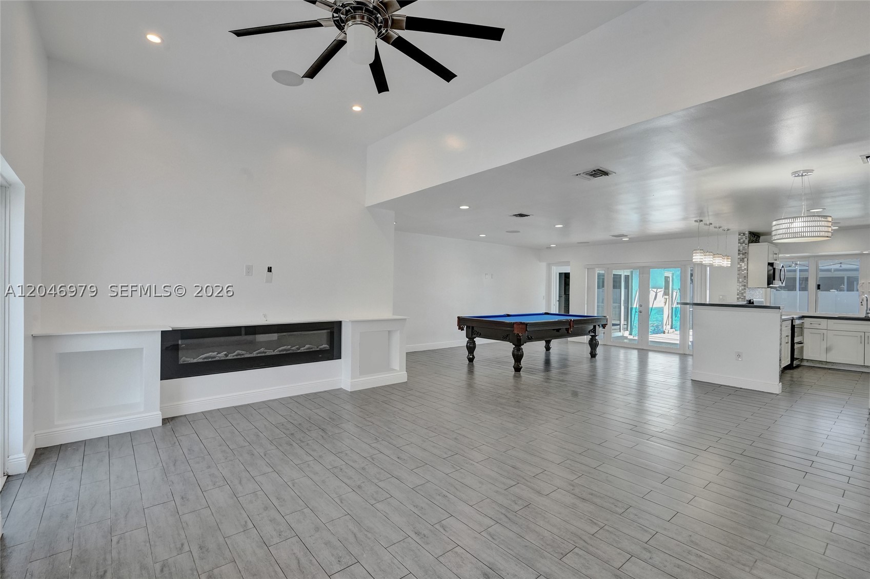 9240 54th St, Cooper City FL 33328