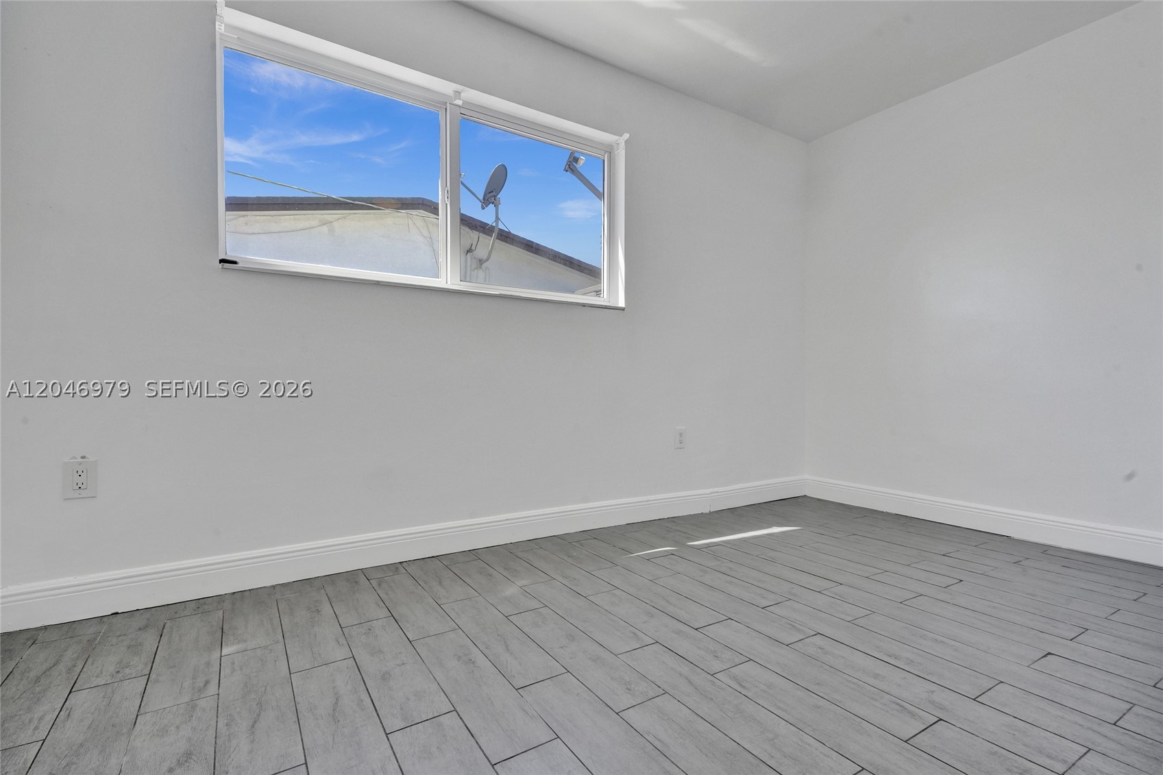 9240 54th St, Cooper City FL 33328