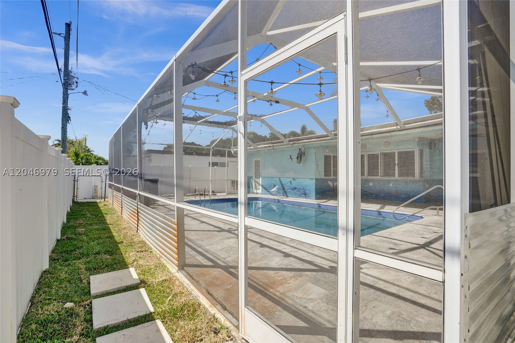 9240 54th St, Cooper City FL 33328
