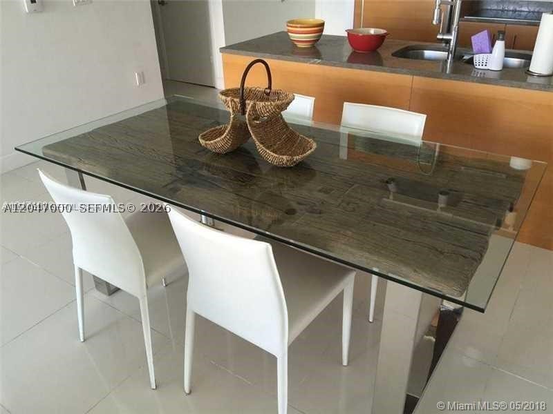 475 Brickell Ave #4612, Miami FL 33131