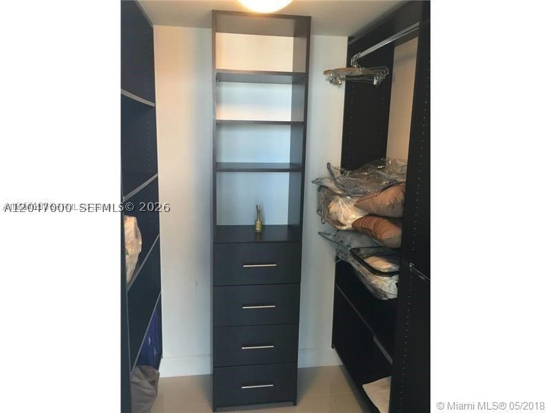 475 Brickell Ave #4612, Miami FL 33131