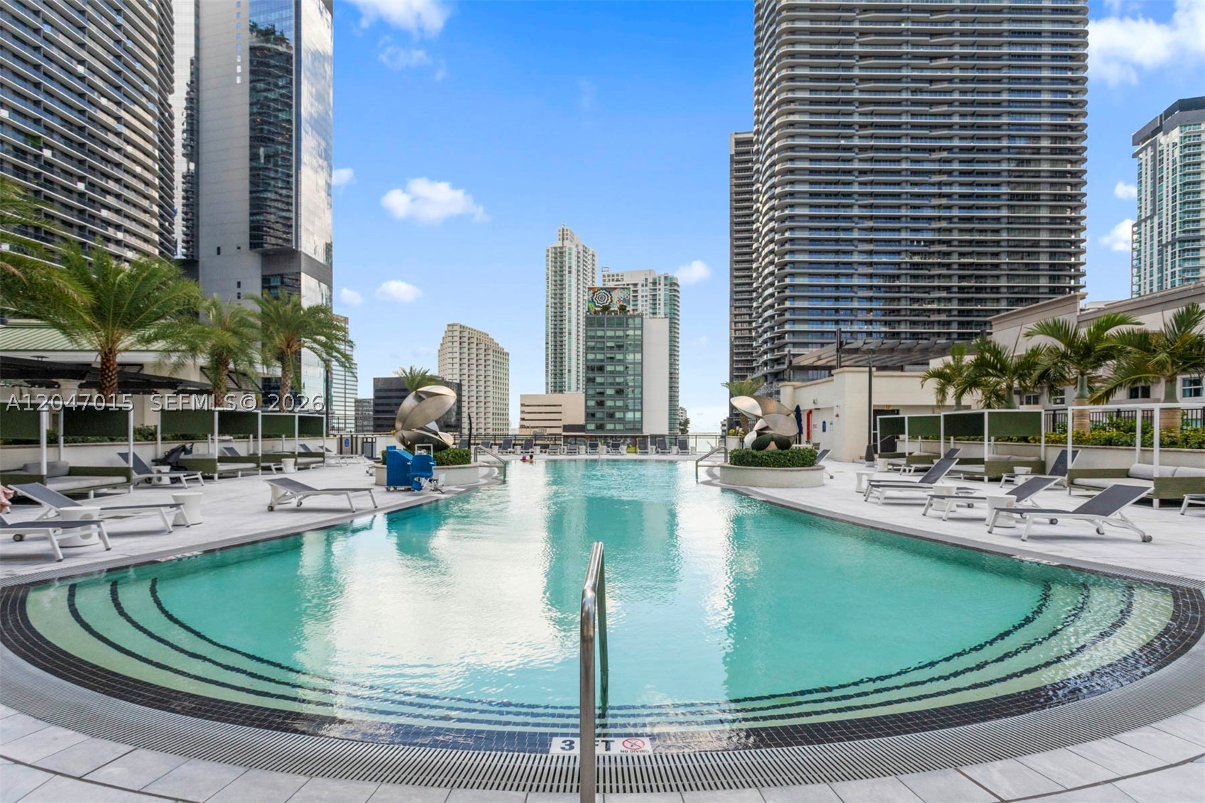 999 SW 1st Ave #2015, Miami FL 33130