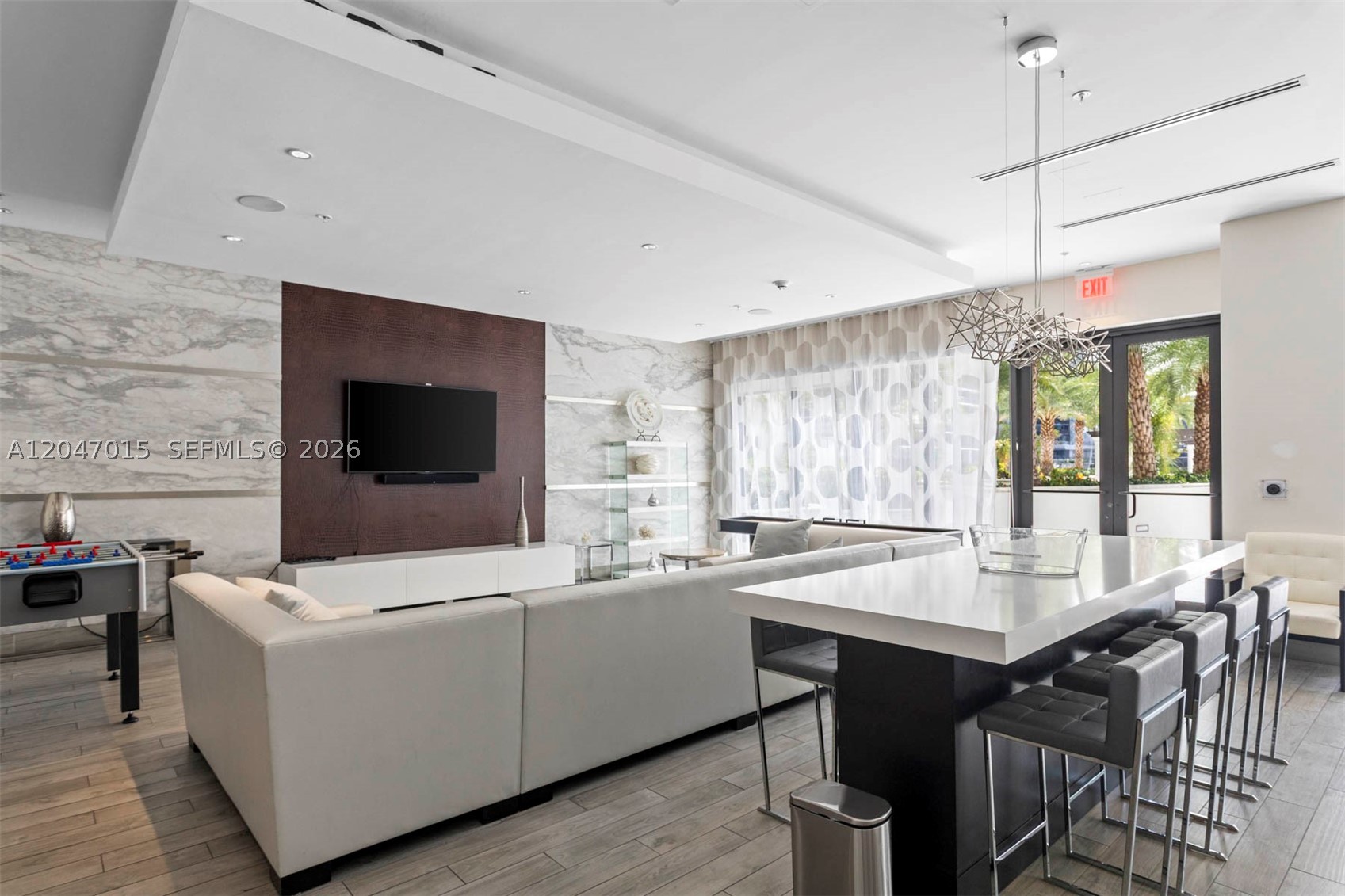 999 SW 1st Ave #2015, Miami FL 33130